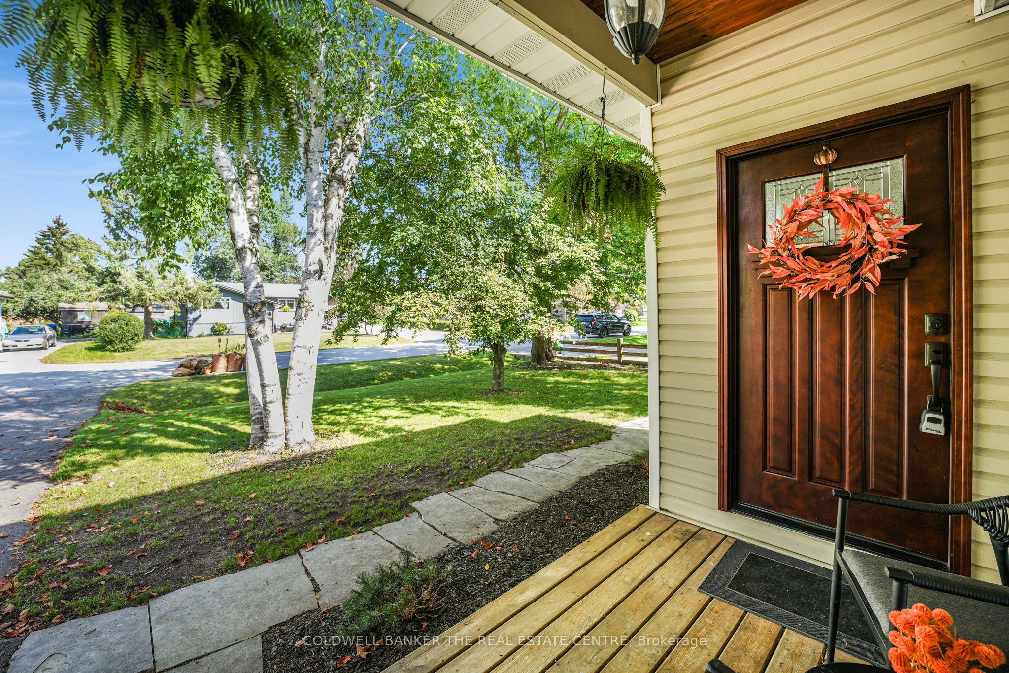 205 Sunset Crescent, Innisfil, ON L9S 1J2 photo 5