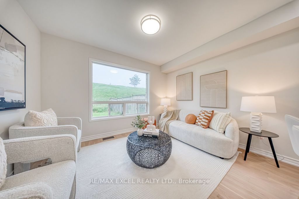 561 Caboto Trail, Markham, ON L3R 5S2 photo 2