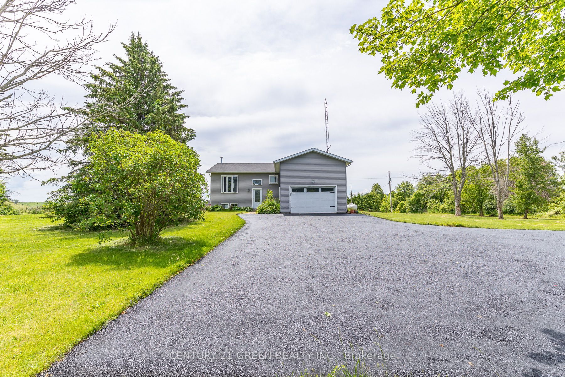 7265 Old Homestead Road, Georgina, ON L0E 1N0 photo 2