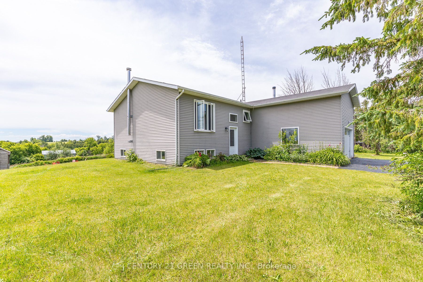 7265 Old Homestead Road, Georgina, ON L0E 1N0 photo 3