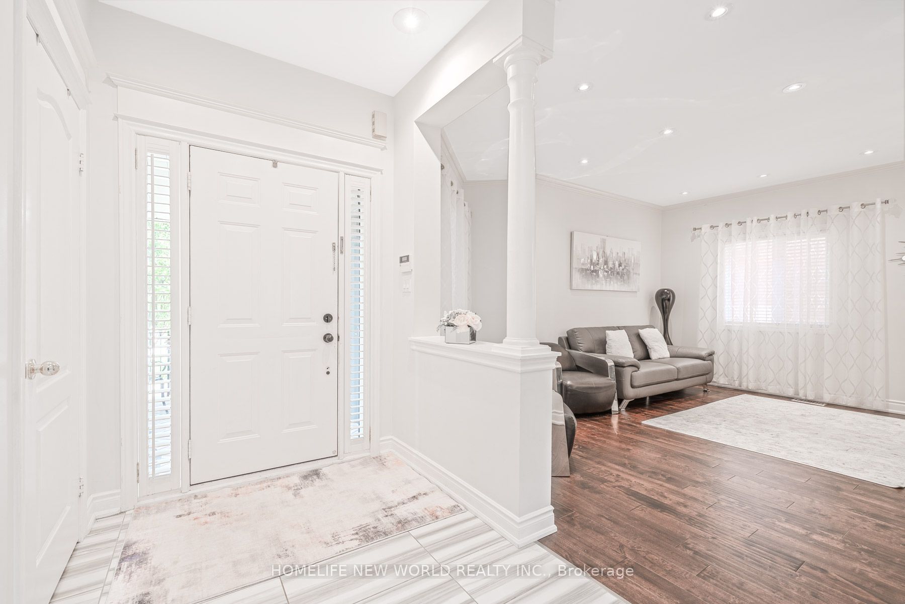 397 Hewitt Circle, Newmarket, ON L3X 2L8 photo 5