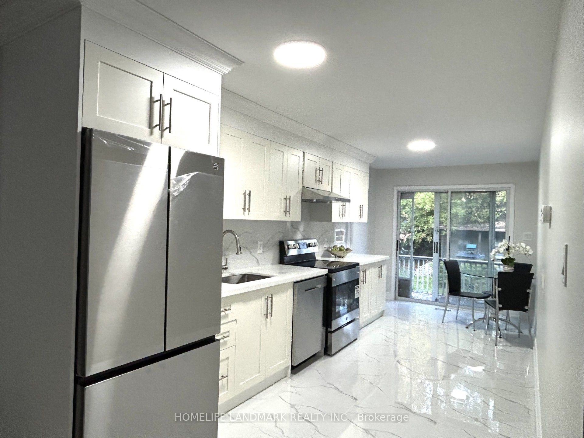 53 Moray Avenue Upper, Richmond Hill, ON L4E 3C4 photo 4