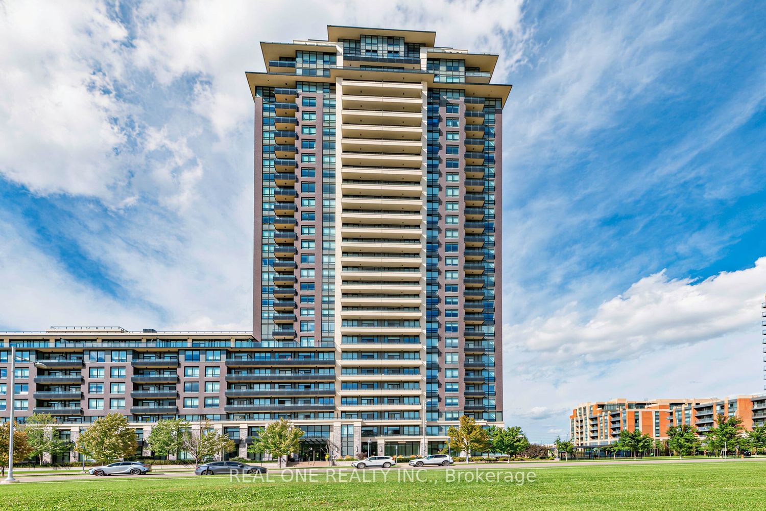 15 Water Walk Drive 2107, Markham, ON L6G 0G2 photo 3