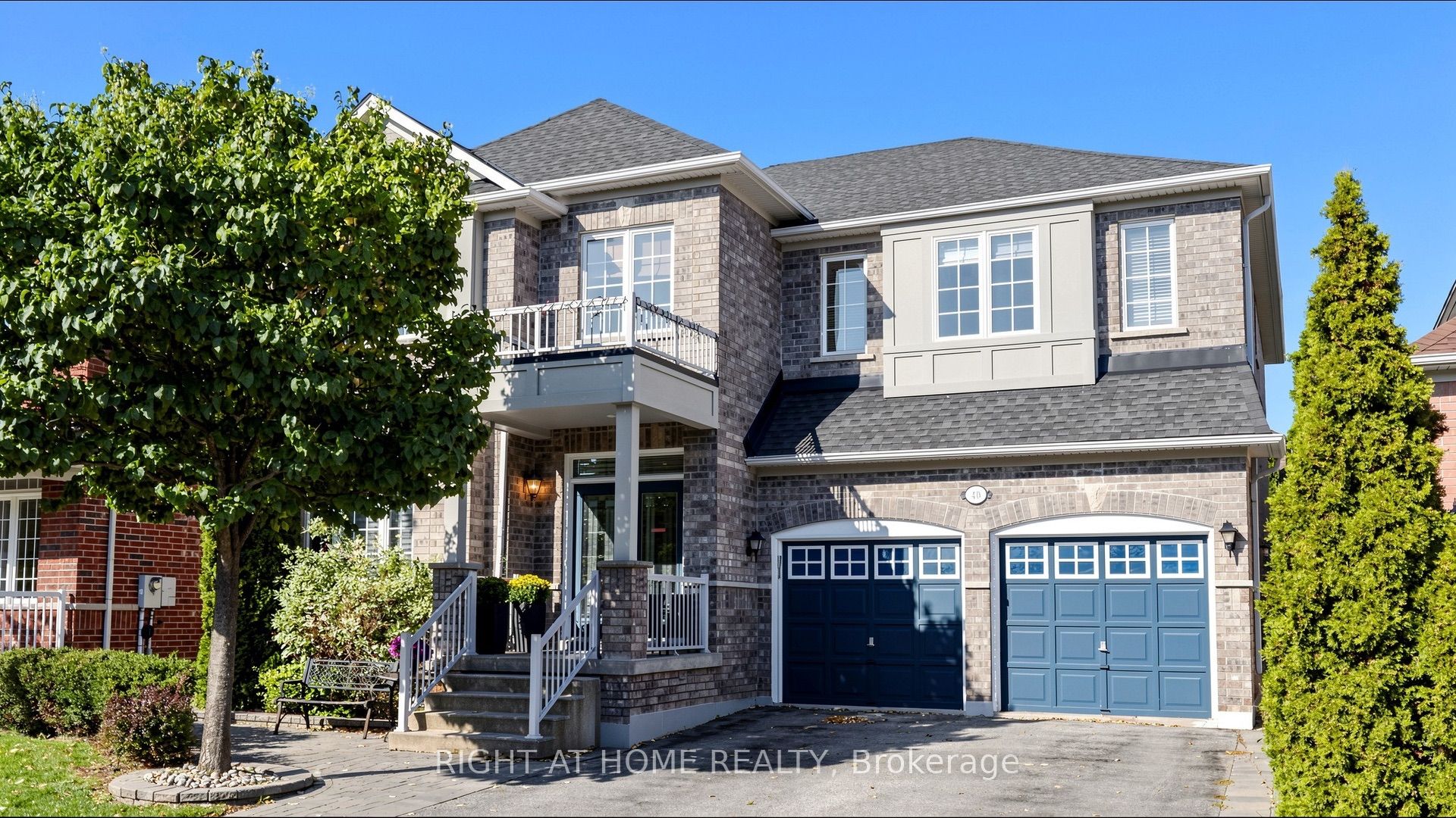 40 Chateau Drive, Vaughan, ON L4H 3A1 photo 2