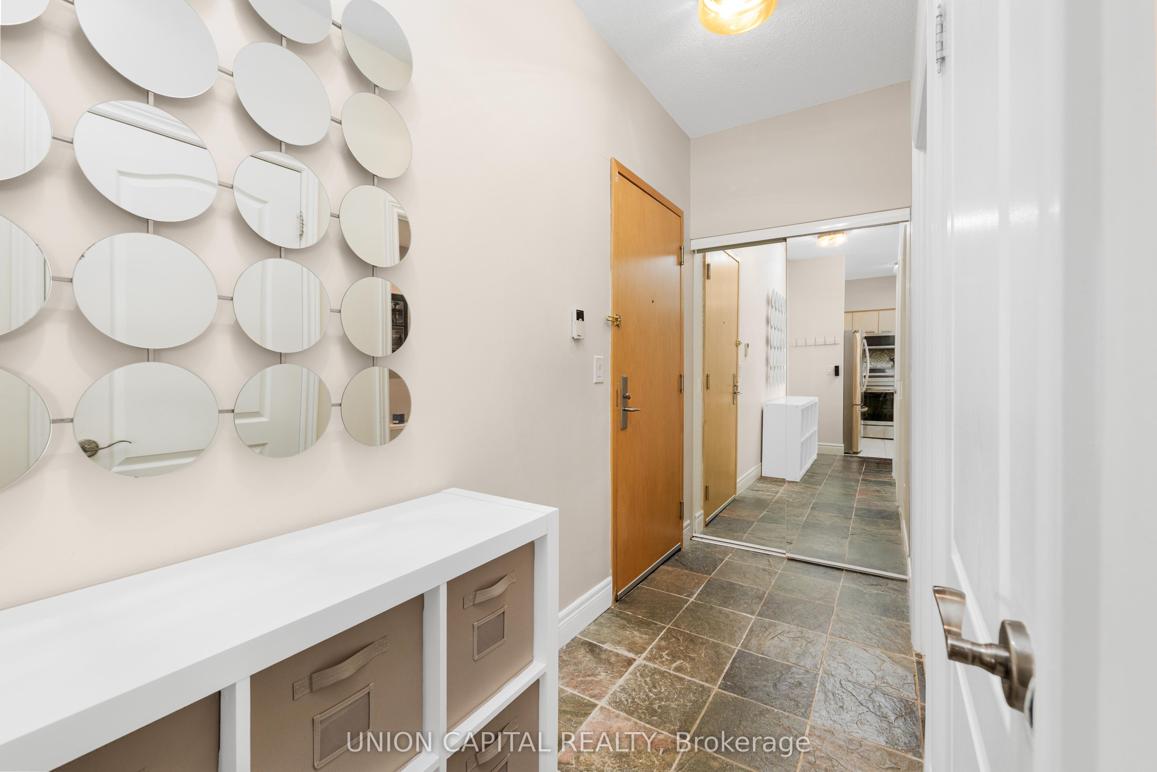 48 Suncrest Boulevard 102, Markham, ON L3T 7Y5 photo 4