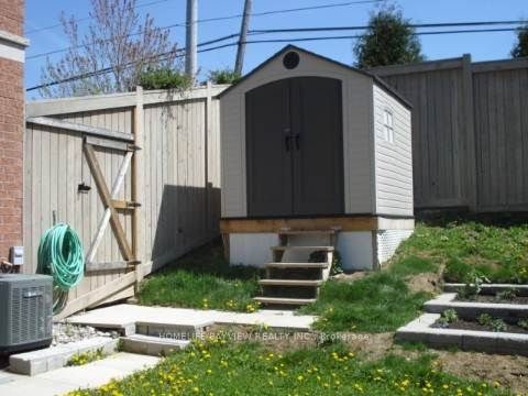 8 Townwood Drive #18-BSMNT, Richmond Hill, ON L4E 4Y9 photo 5