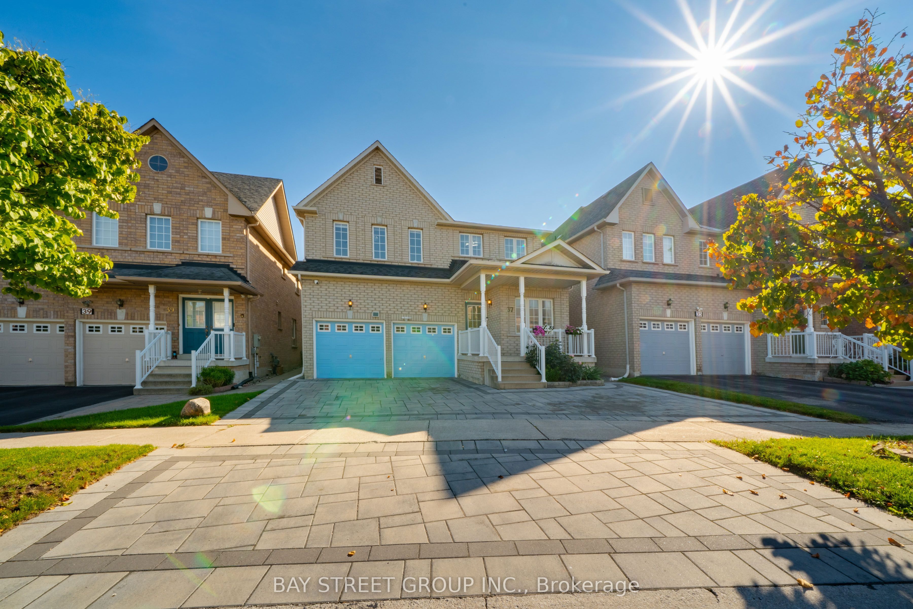 37 Rembrandt Drive, Markham, ON L3R 5W1 photo 3