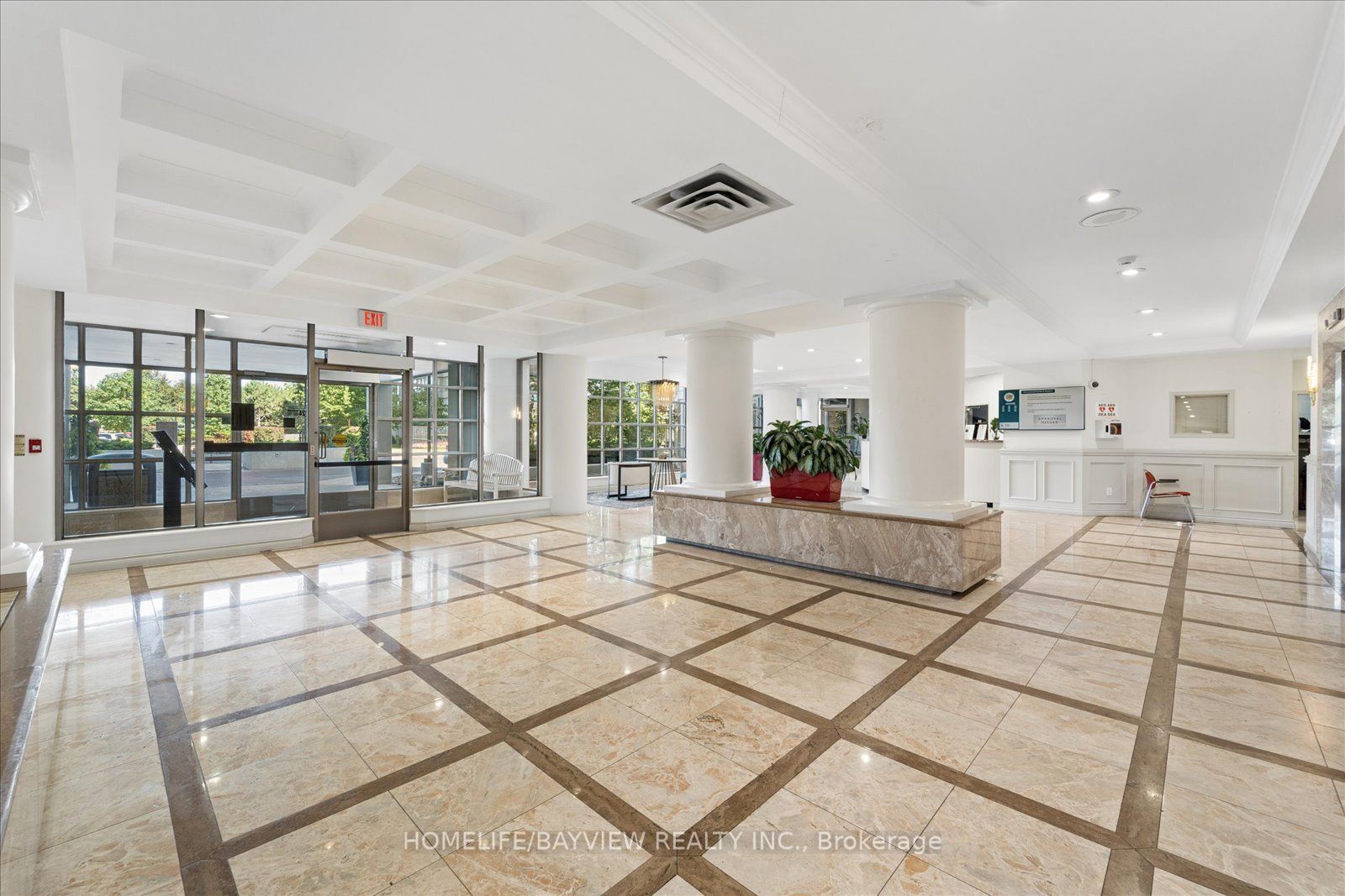 7 Townsgate Drive 515, Vaughan, ON L4J 7Z9 photo 4