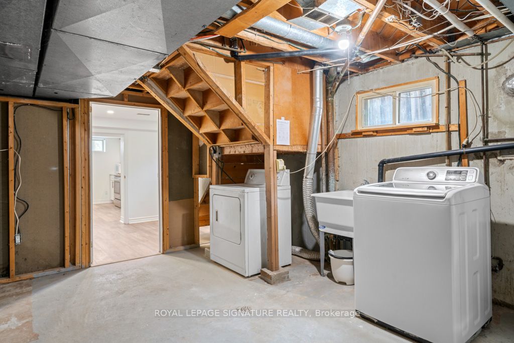 12 Davidson Road Bsmt, Aurora, ON L4G 2B1 photo 5