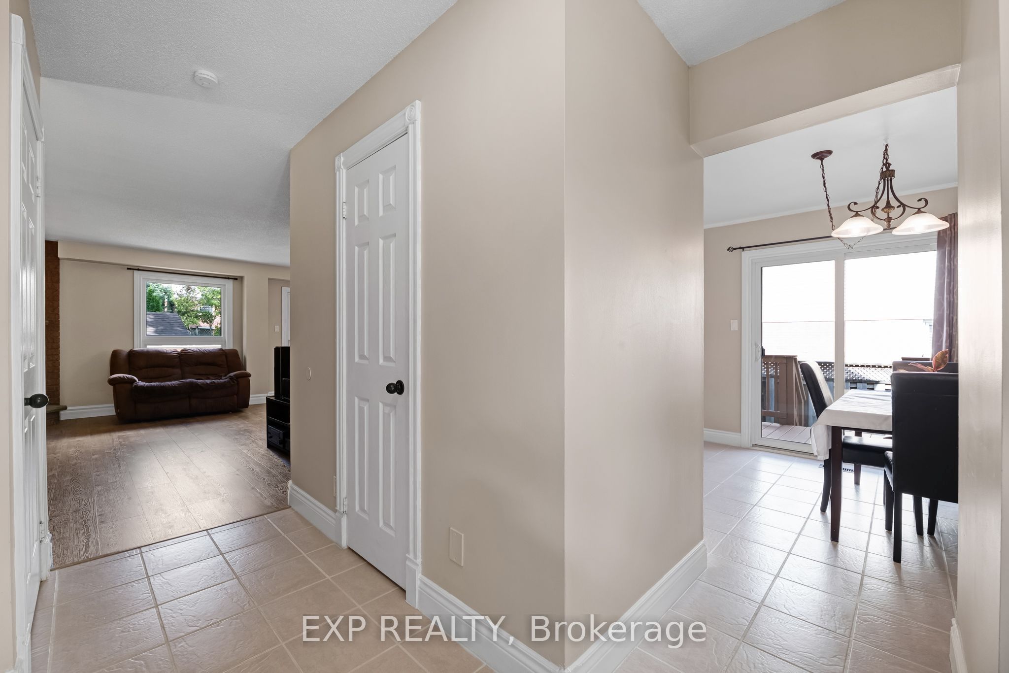70 Natanya Boulevard, Georgina, ON L4P 3P7 photo 5