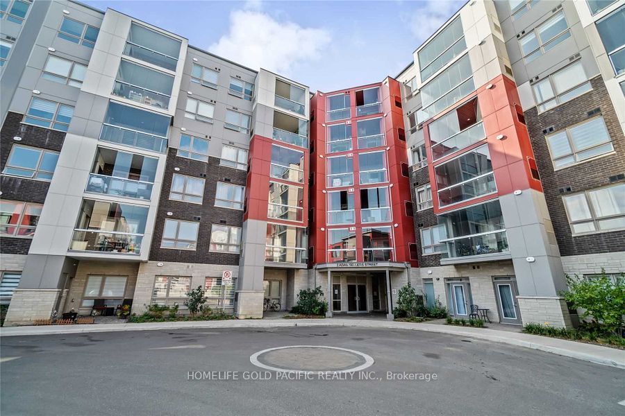 2 Adam Sellers Street 614, Markham, ON L6B 1P2 photo 3