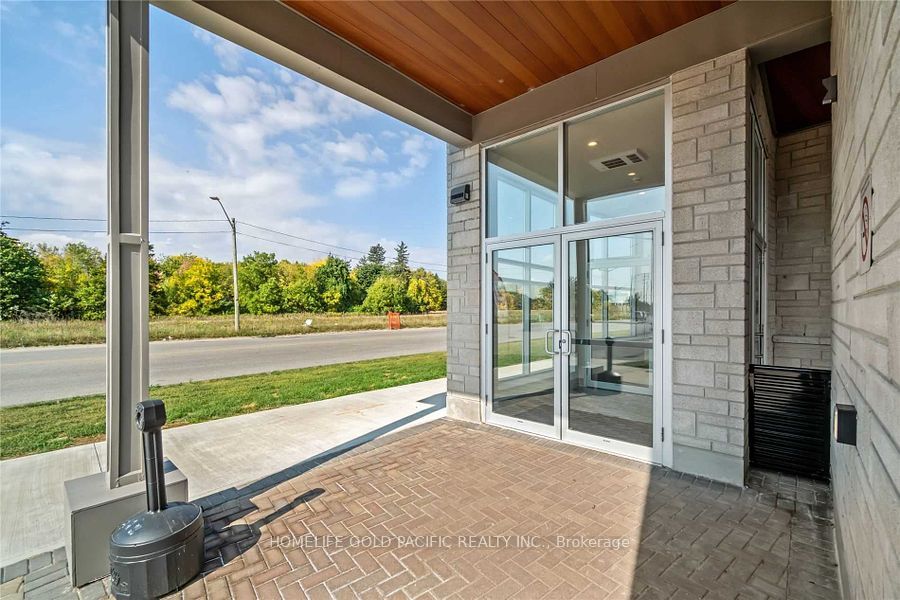 2 Adam Sellers Street 614, Markham, ON L6B 1P2 photo 5