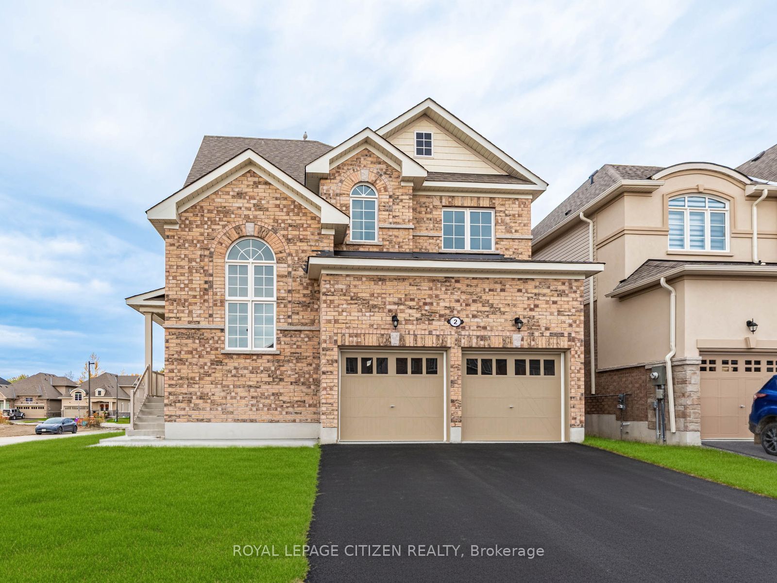 2 Wayne Allison Drive, Georgina, ON L0E 1R0 photo 3