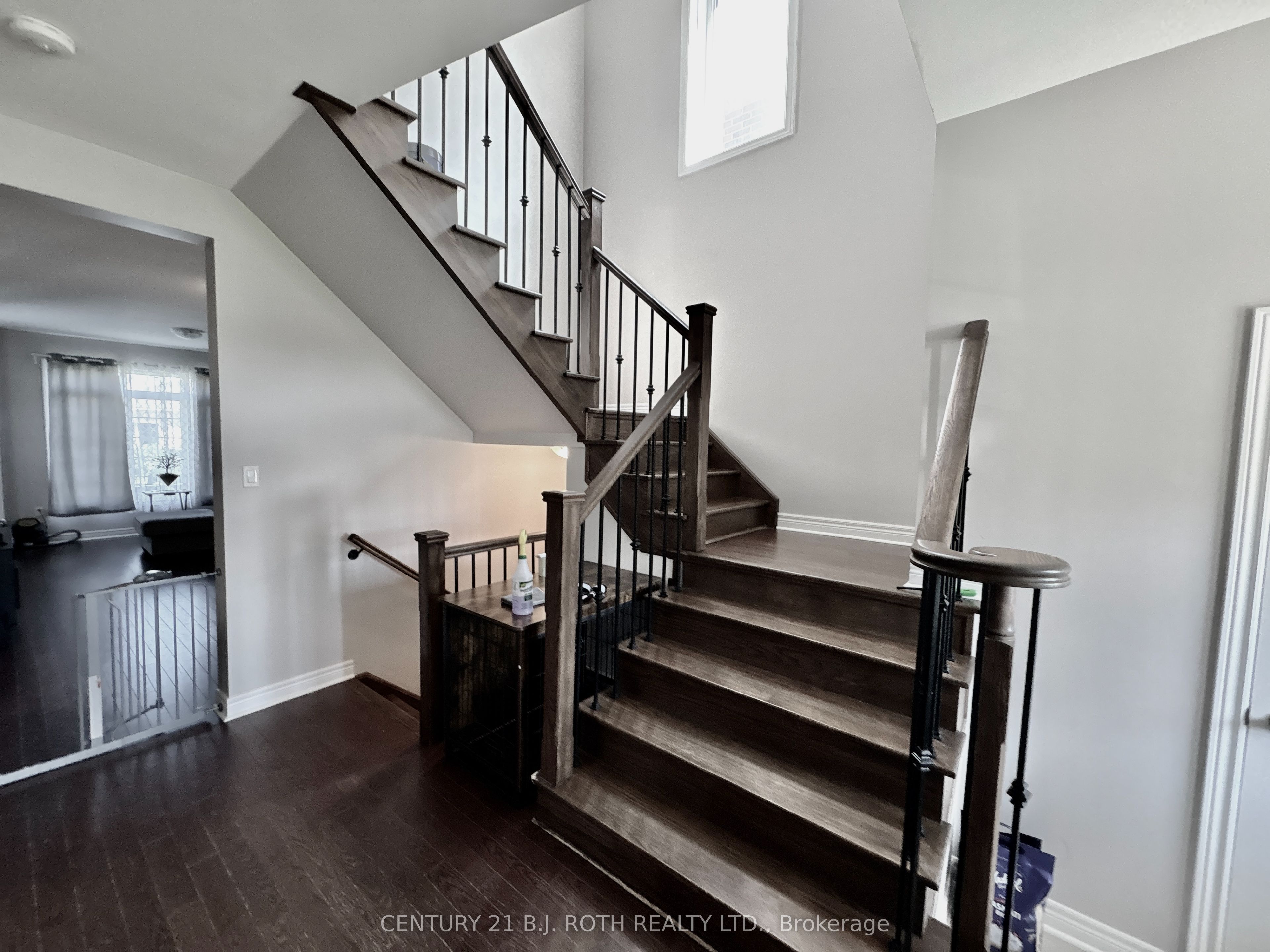 2233 Lozenby Street, Innisfil, ON L9S 0M8 photo 3