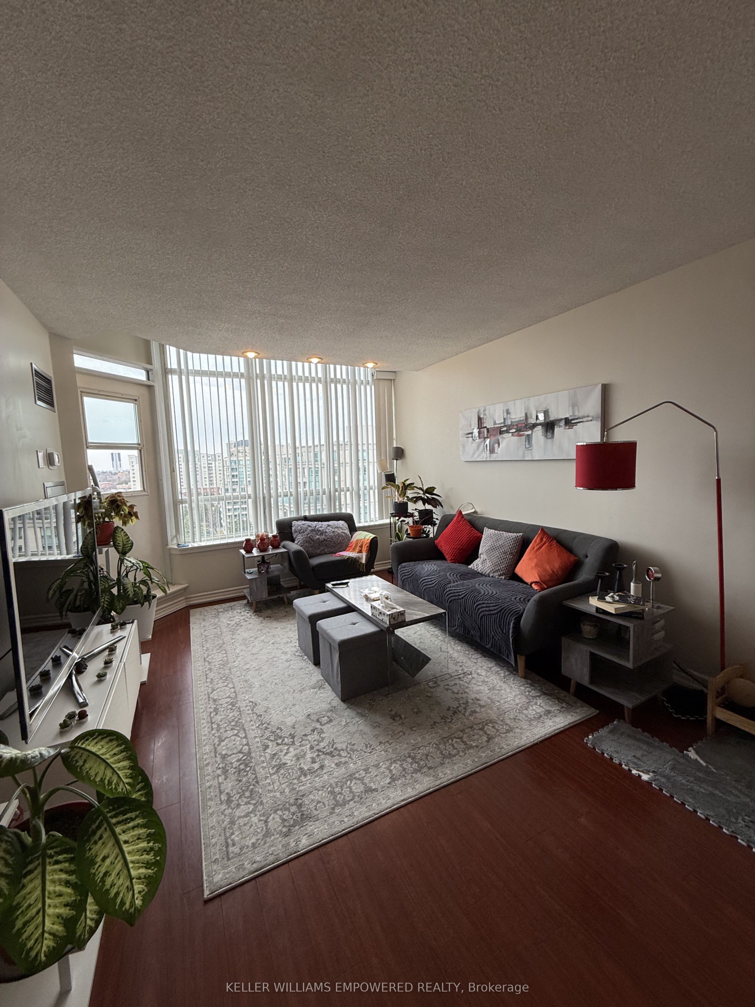 81 Townsgate Drive PH106, Vaughan, ON L4J 8E6 photo 5