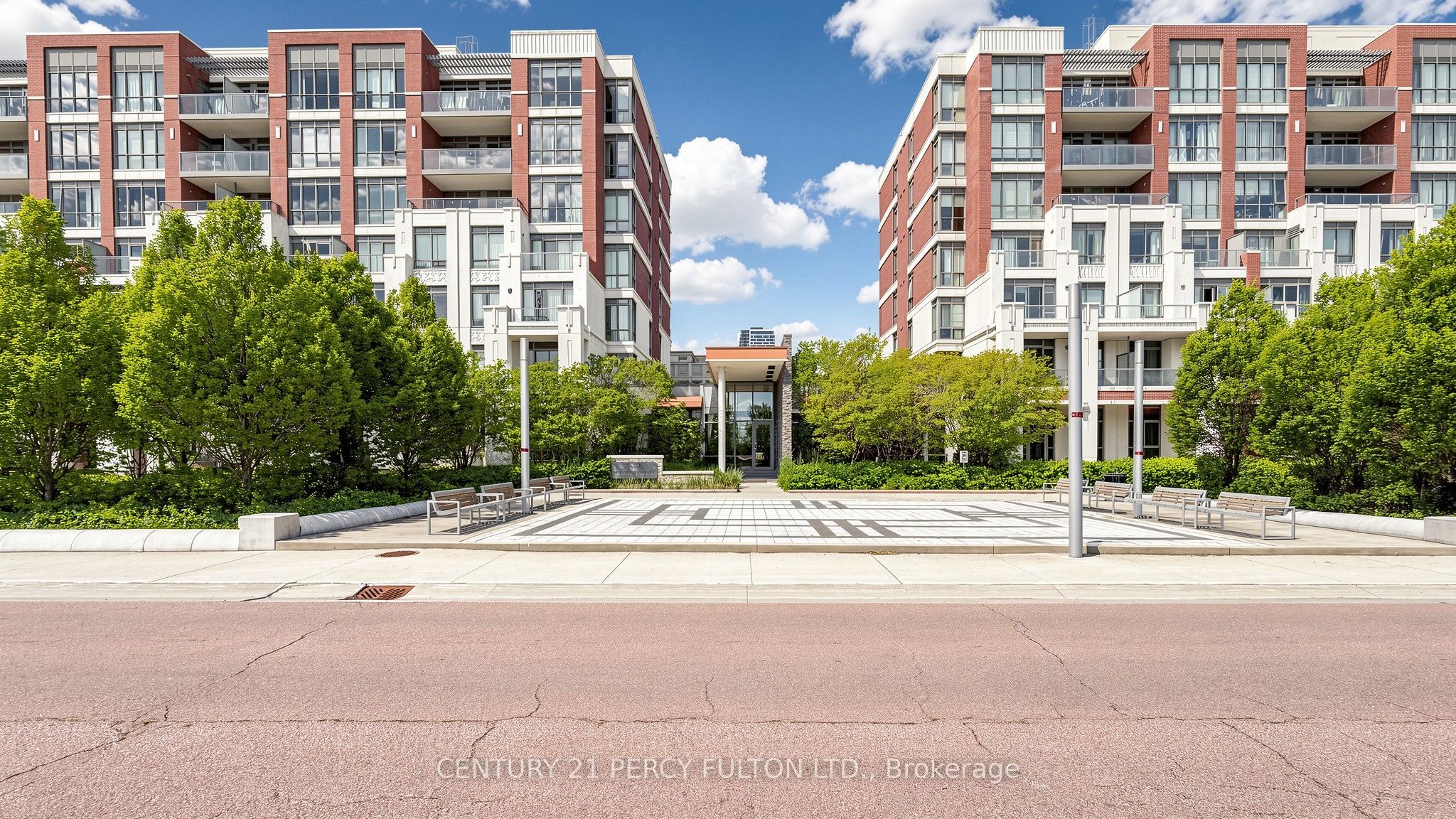 57 Upper Duke Crescent 102, Markham, ON L6G 0B9 photo 2