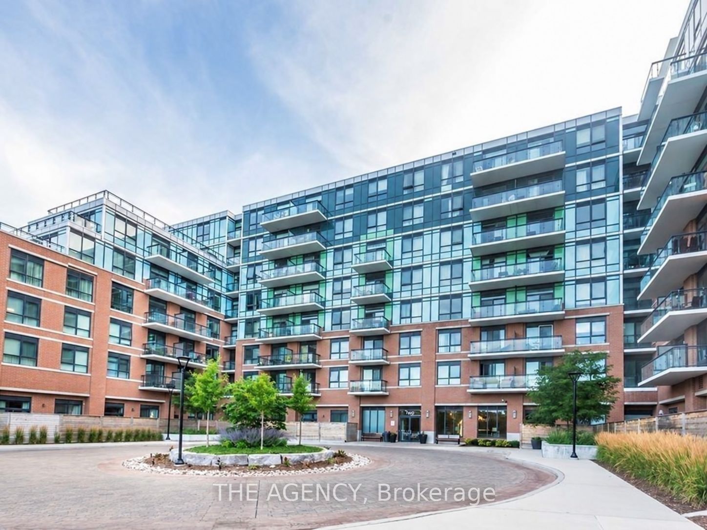 11611 Yonge Street 226, Richmond Hill, ON L4E 3N8