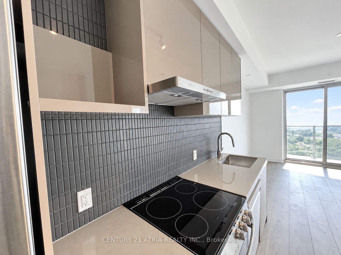 6 Flavelle Trail 2417, Vaughan, ON L4L 0M8 photo 4