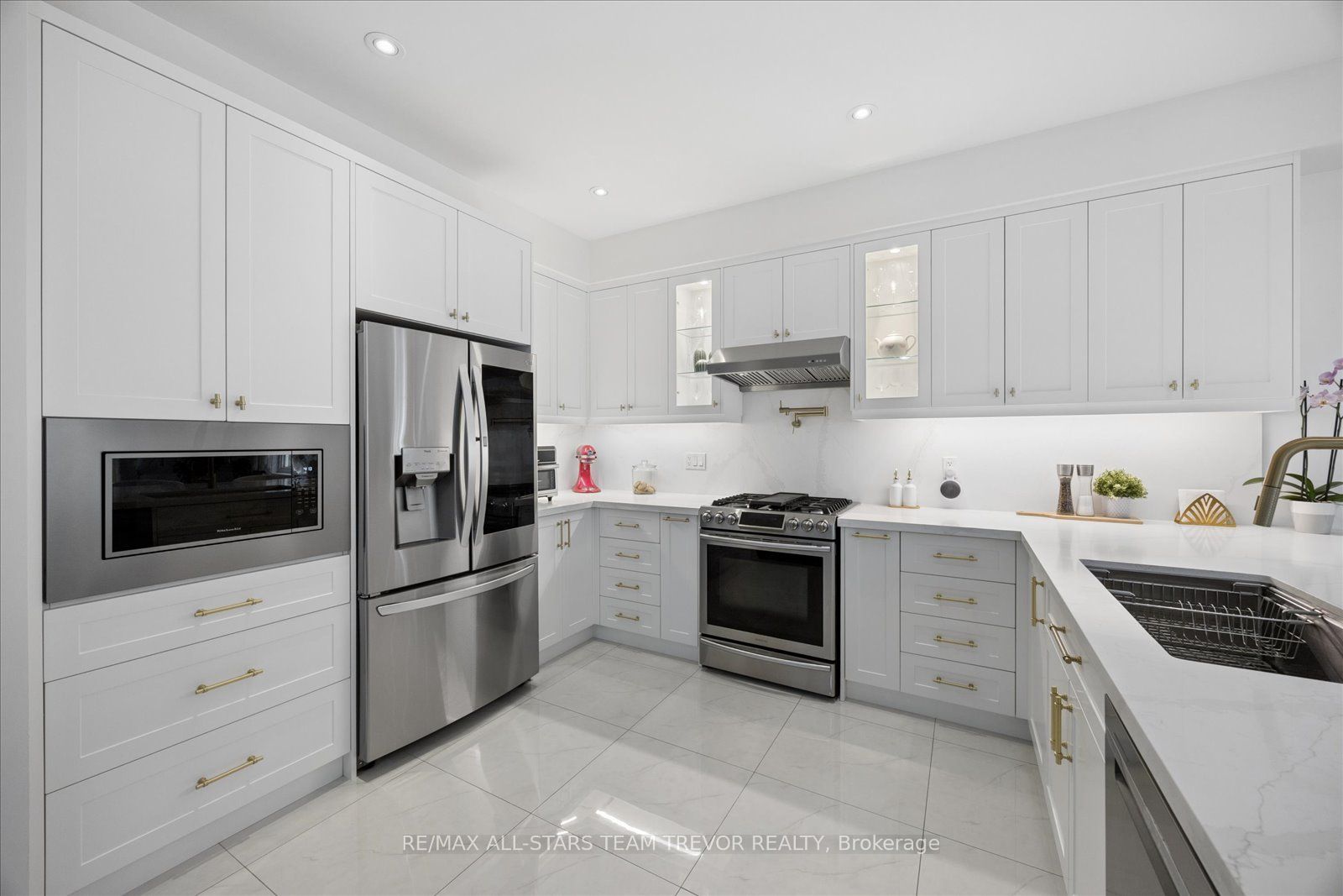 24 Scotia Road, Georgina, ON L0E 1R0 photo 4