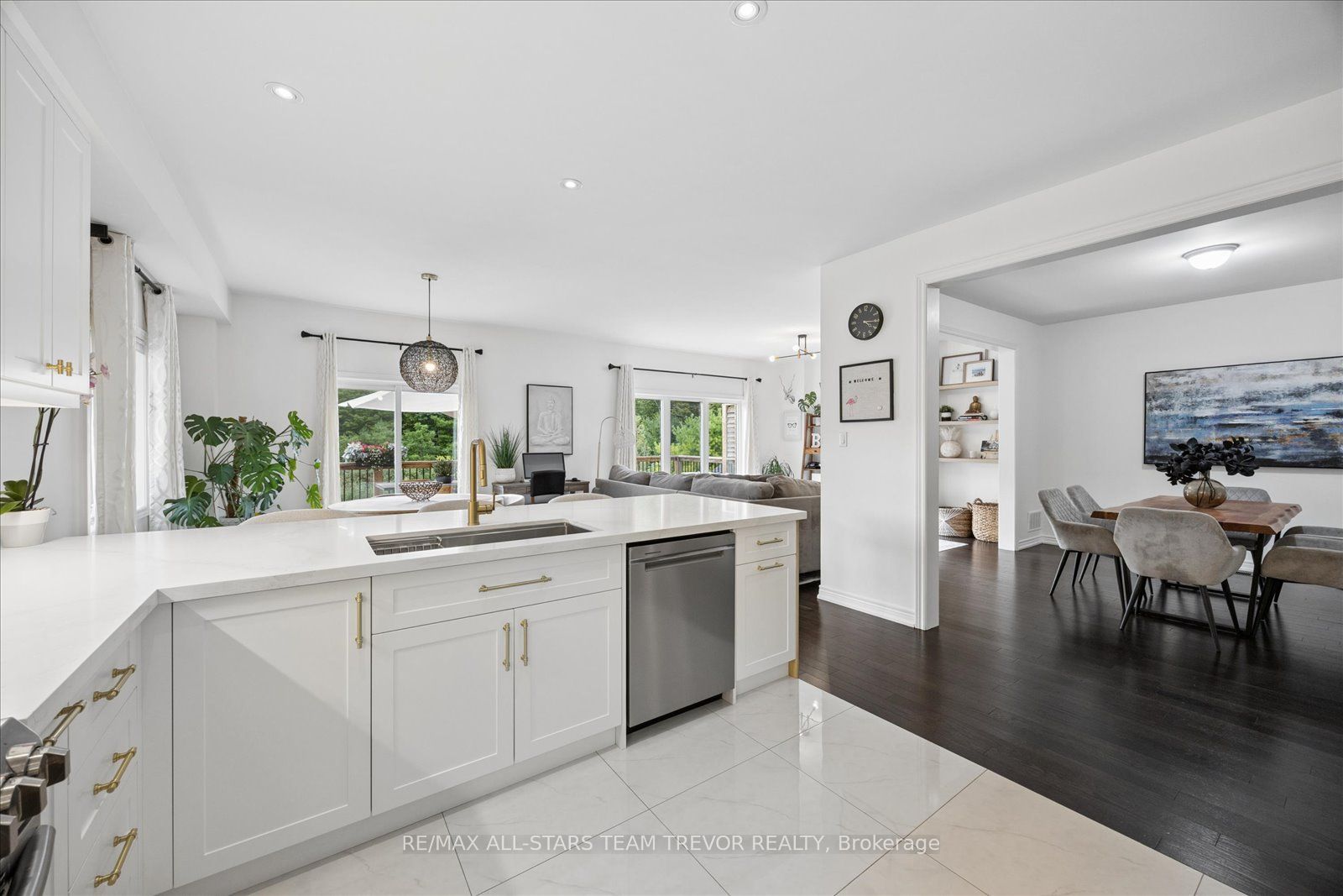 24 Scotia Road, Georgina, ON L0E 1R0 photo 5