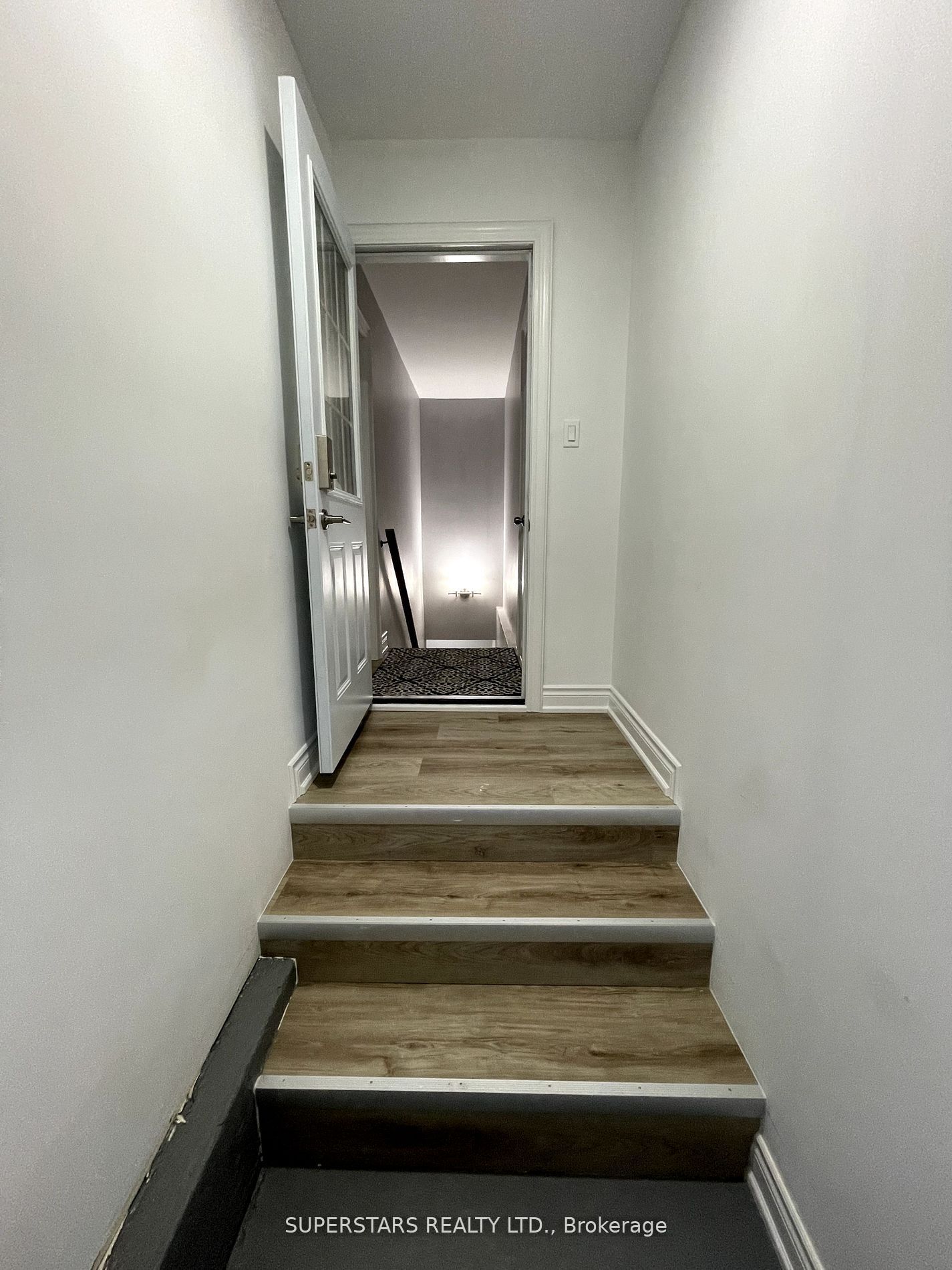 26 Tavistock Court Basement, Markham, ON L3P 6H1 photo 2