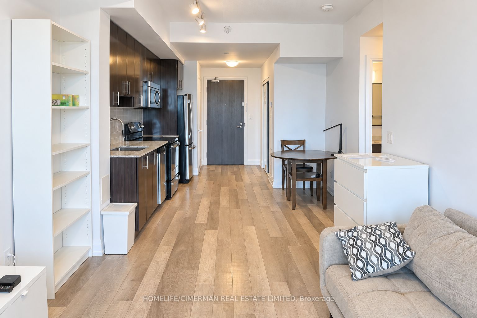 7171 Yonge Street 2103, Markham, ON L3T 0C5 photo 2
