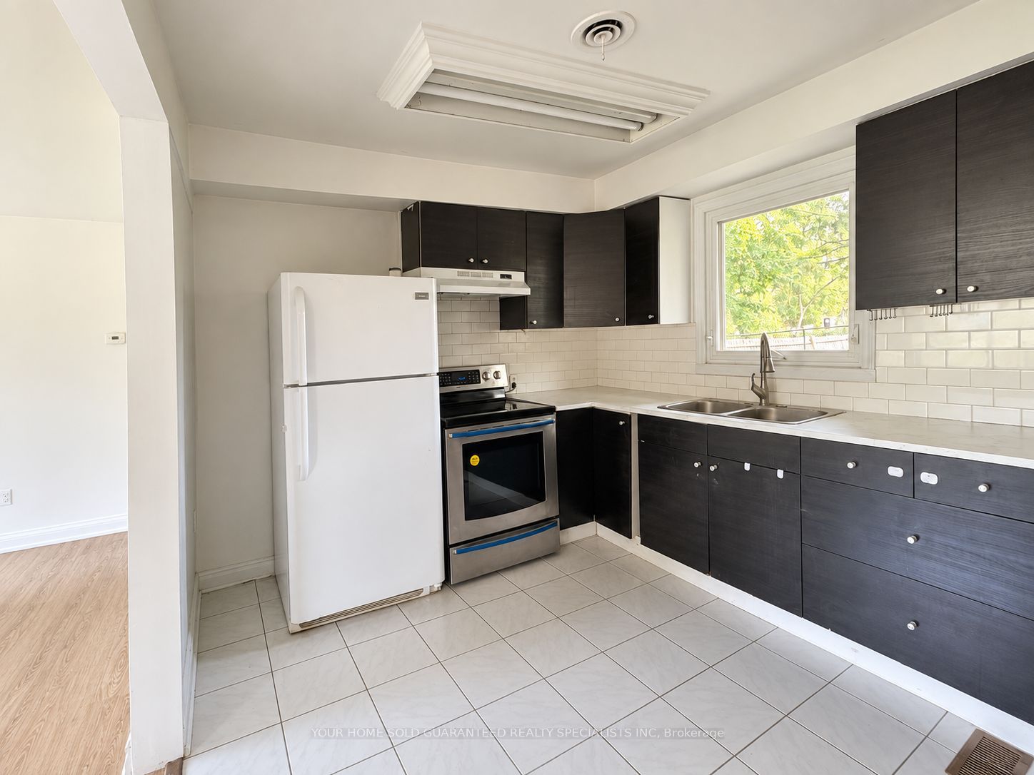 11 Railway Street, Vaughan, ON L6A 1P6 photo 3