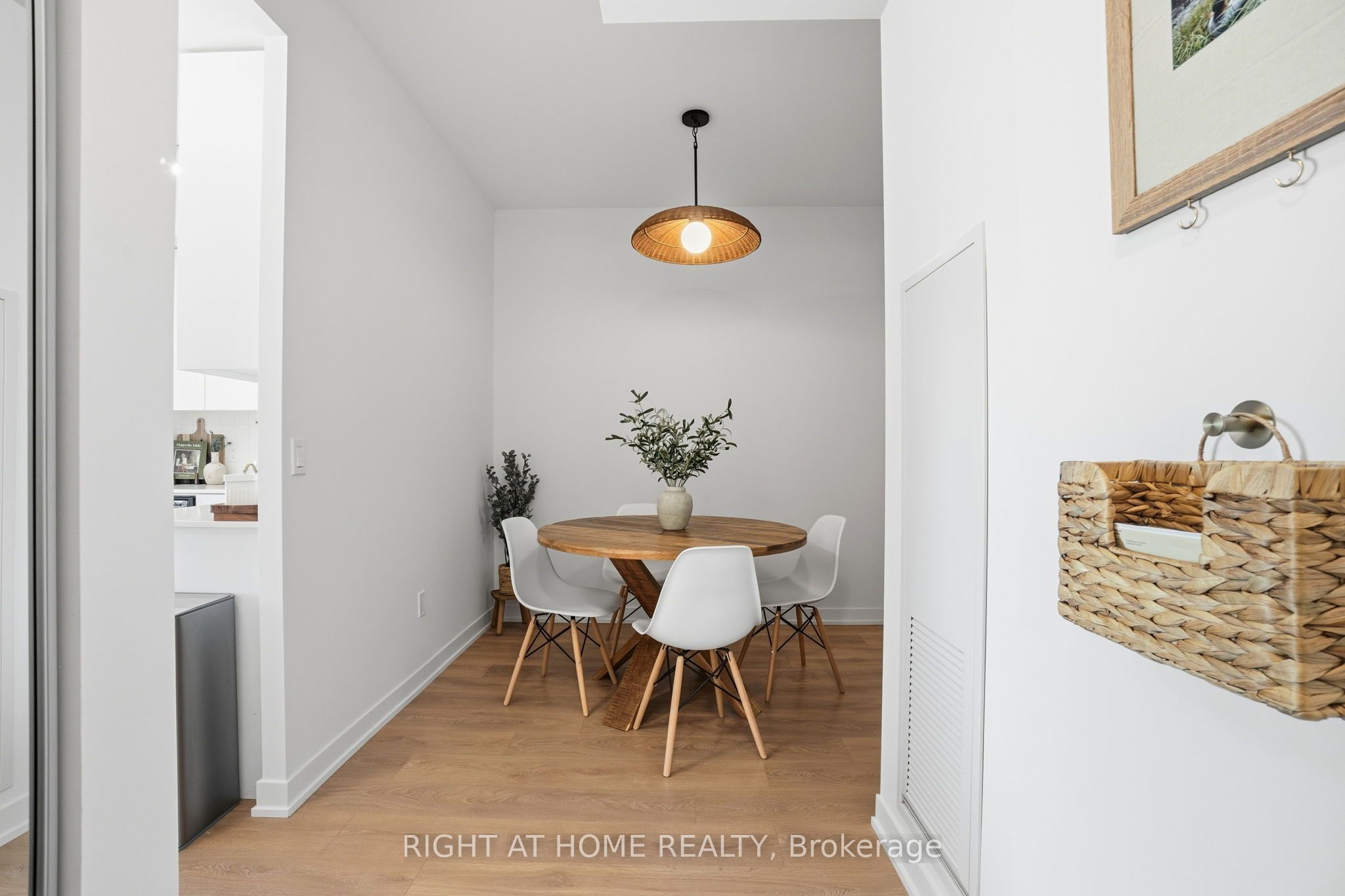 10 Abeja Street, Vaughan, ON L4K 0R4 photo 4