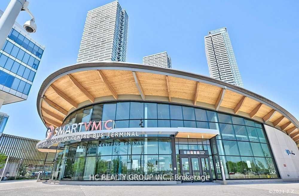 950 Portage Parkway 3815, Vaughan, ON L4K 0J7 photo 4