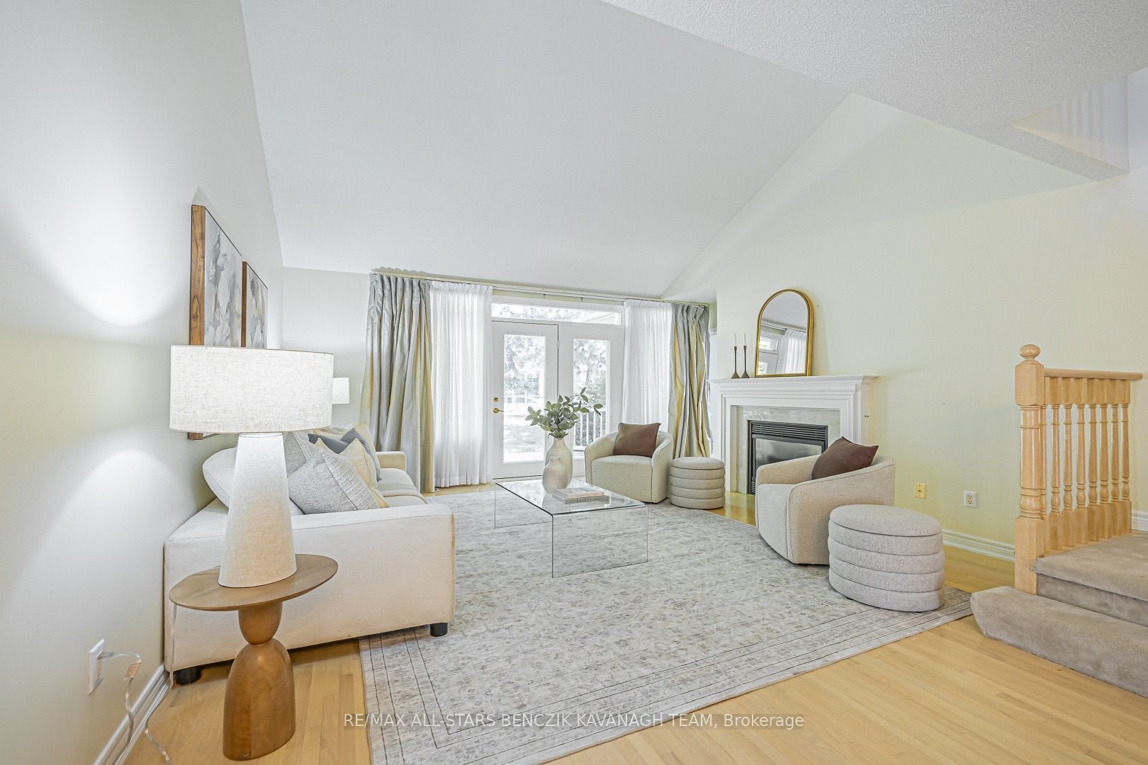9 Warnock Green Way, Markham, ON L6E 1B5 photo 4