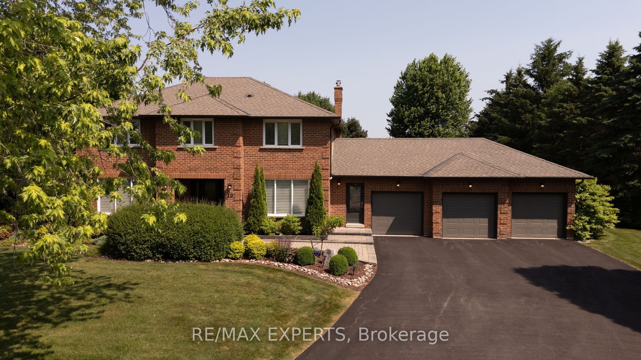10 Kehoe Court, King, ON L0G 1N0 photo 2