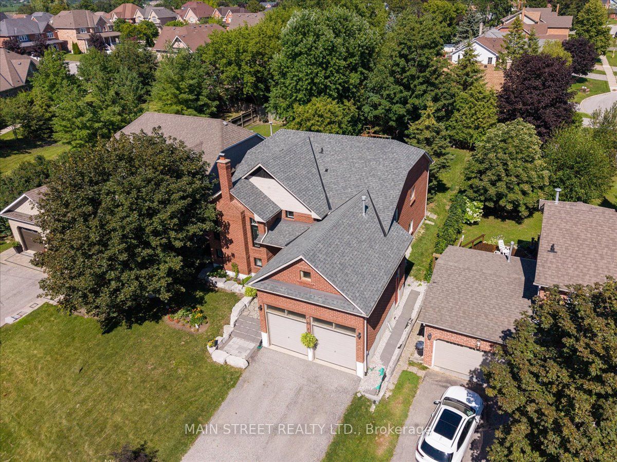 49 Circle Ridge Drive, Georgina, ON L4P 2H2