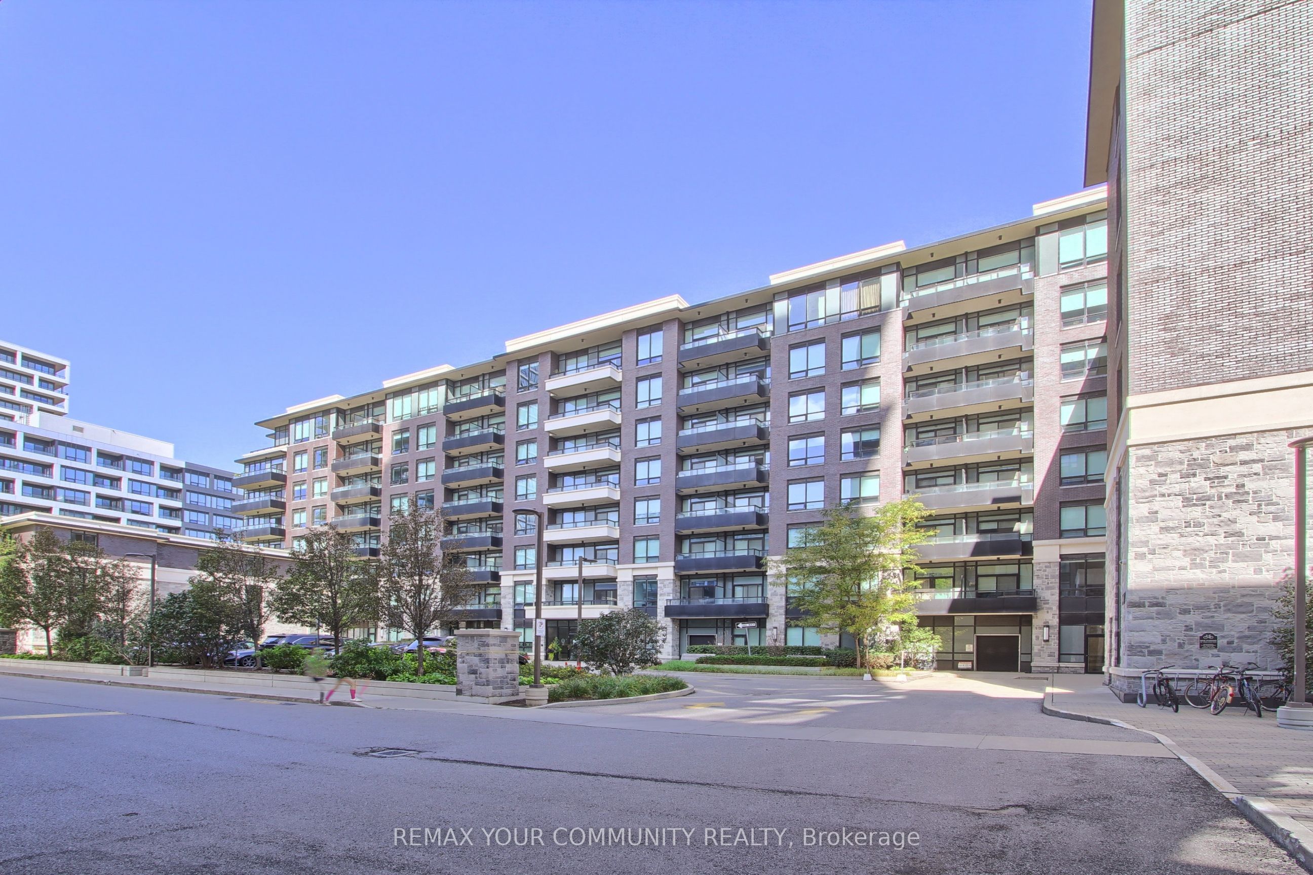 25 Water Walk Drive 307, Markham, ON L6G 0G3 photo 2