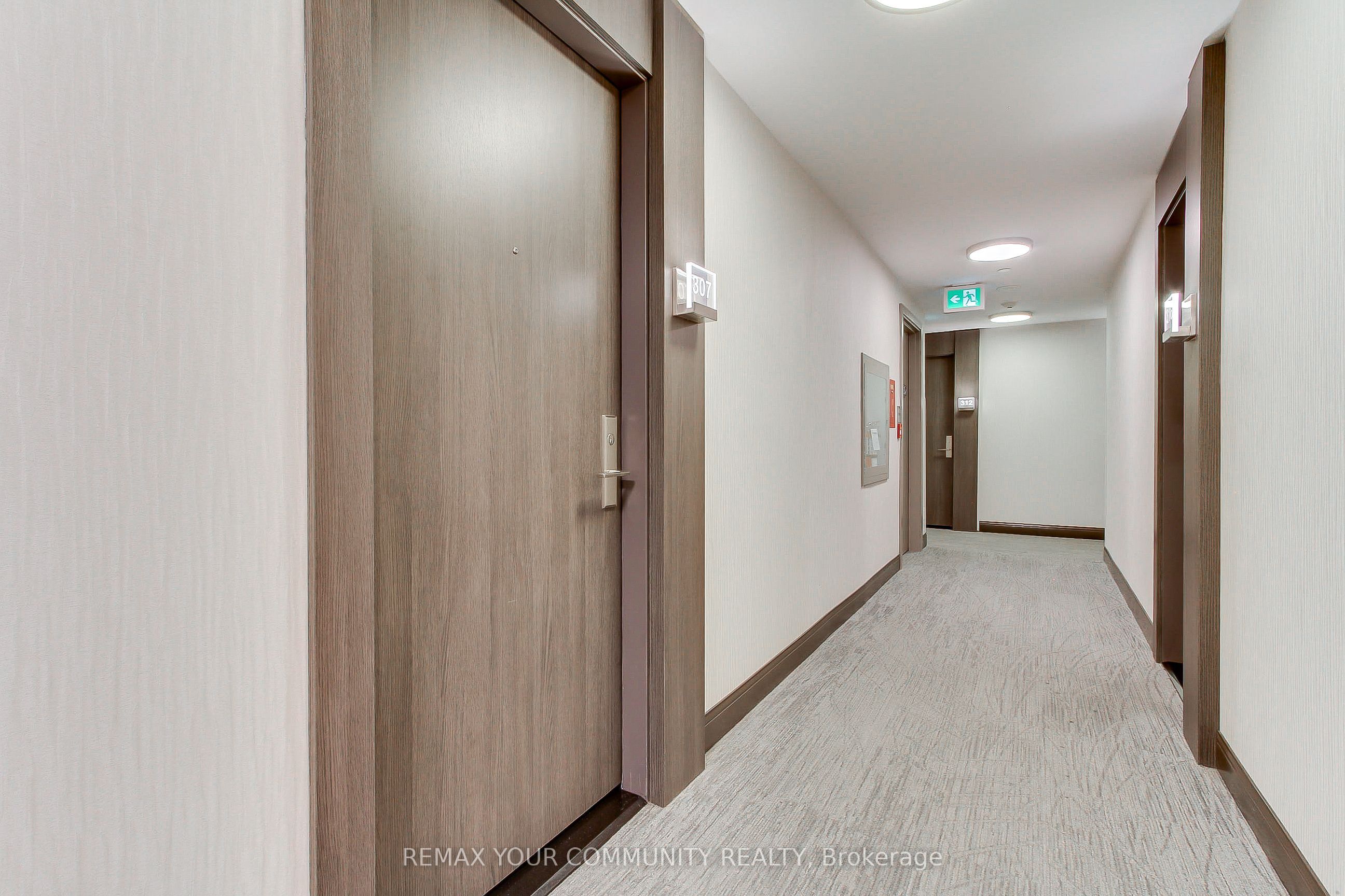 25 Water Walk Drive 307, Markham, ON L6G 0G3 photo 5