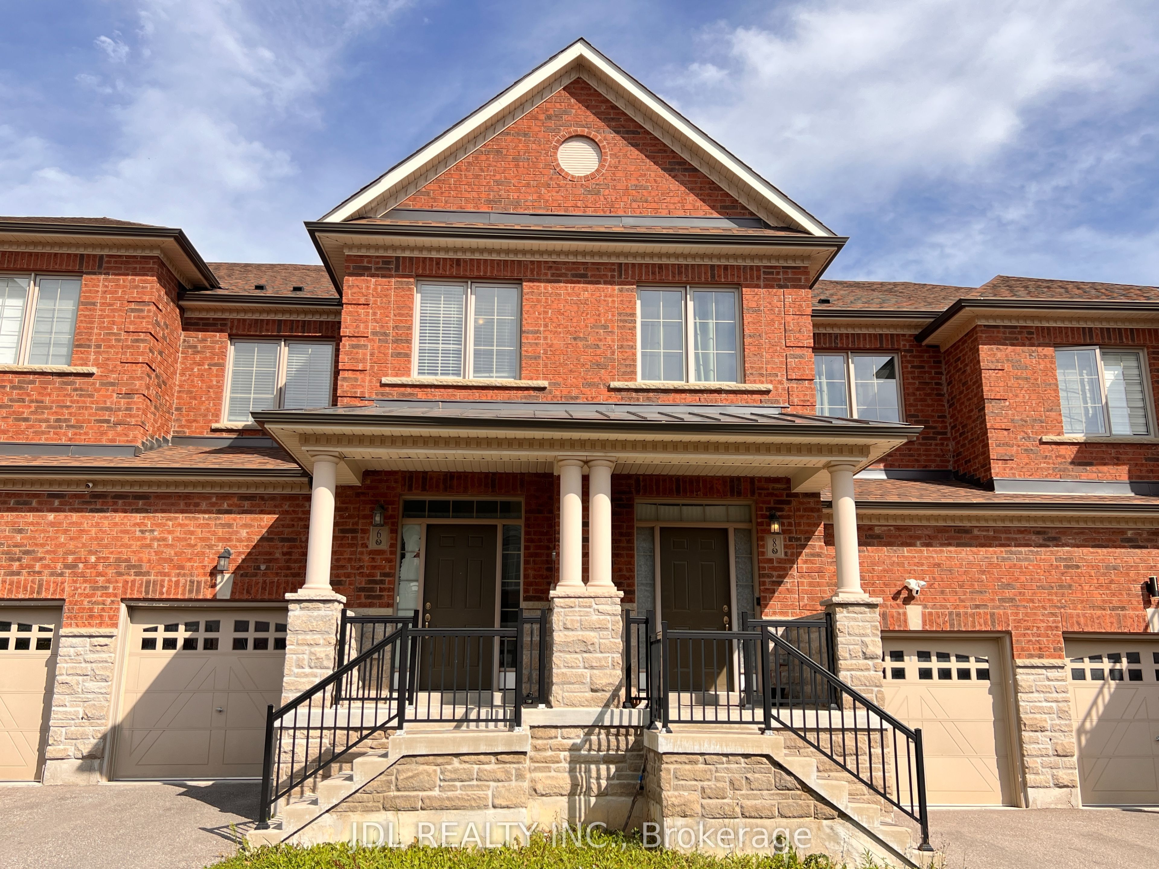 6 Twinflower Lane, Richmond Hill, ON L4E 1E7 photo 2