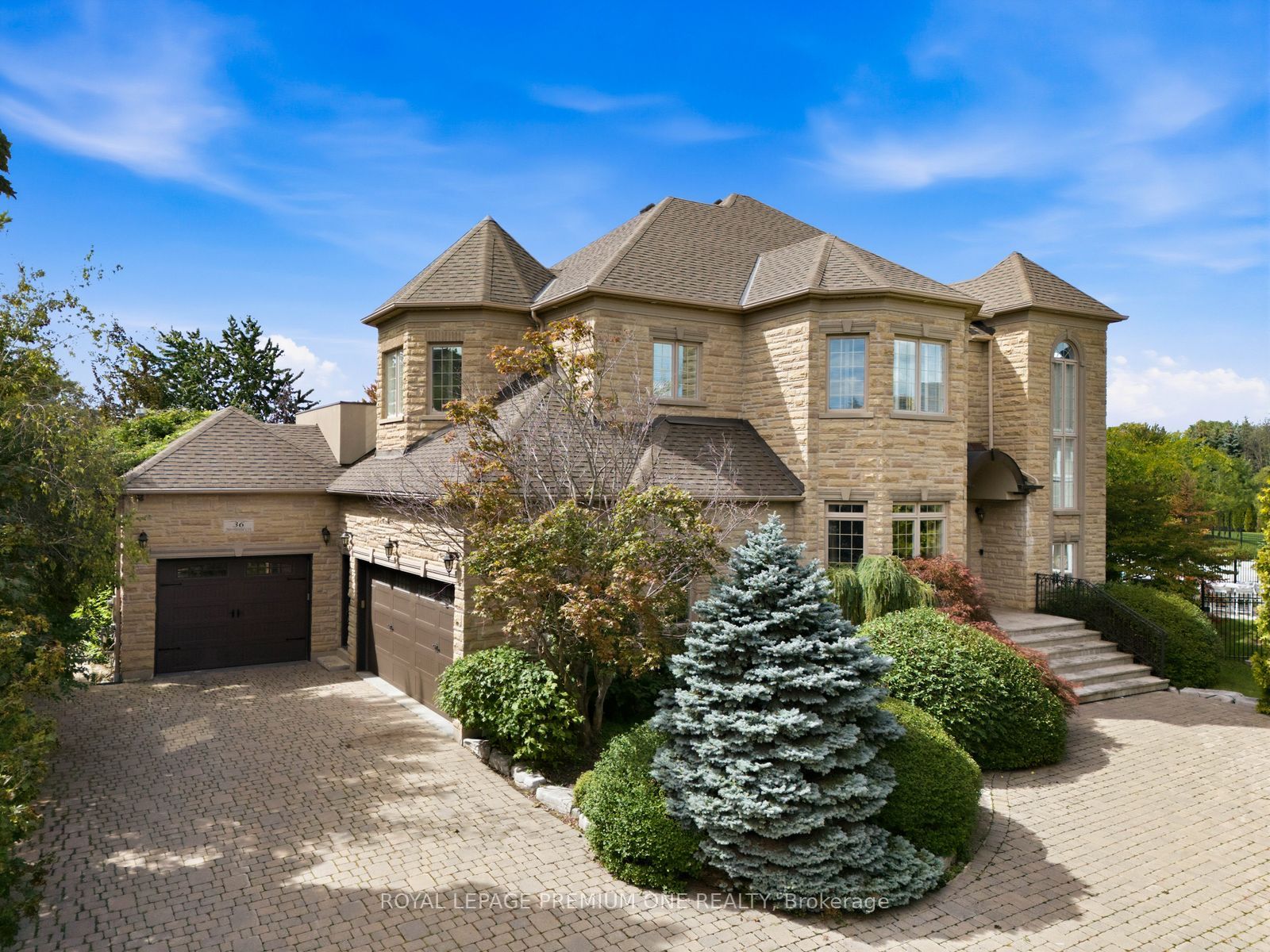 36 Northfield Court, Vaughan, ON L0J 1C0 photo 4