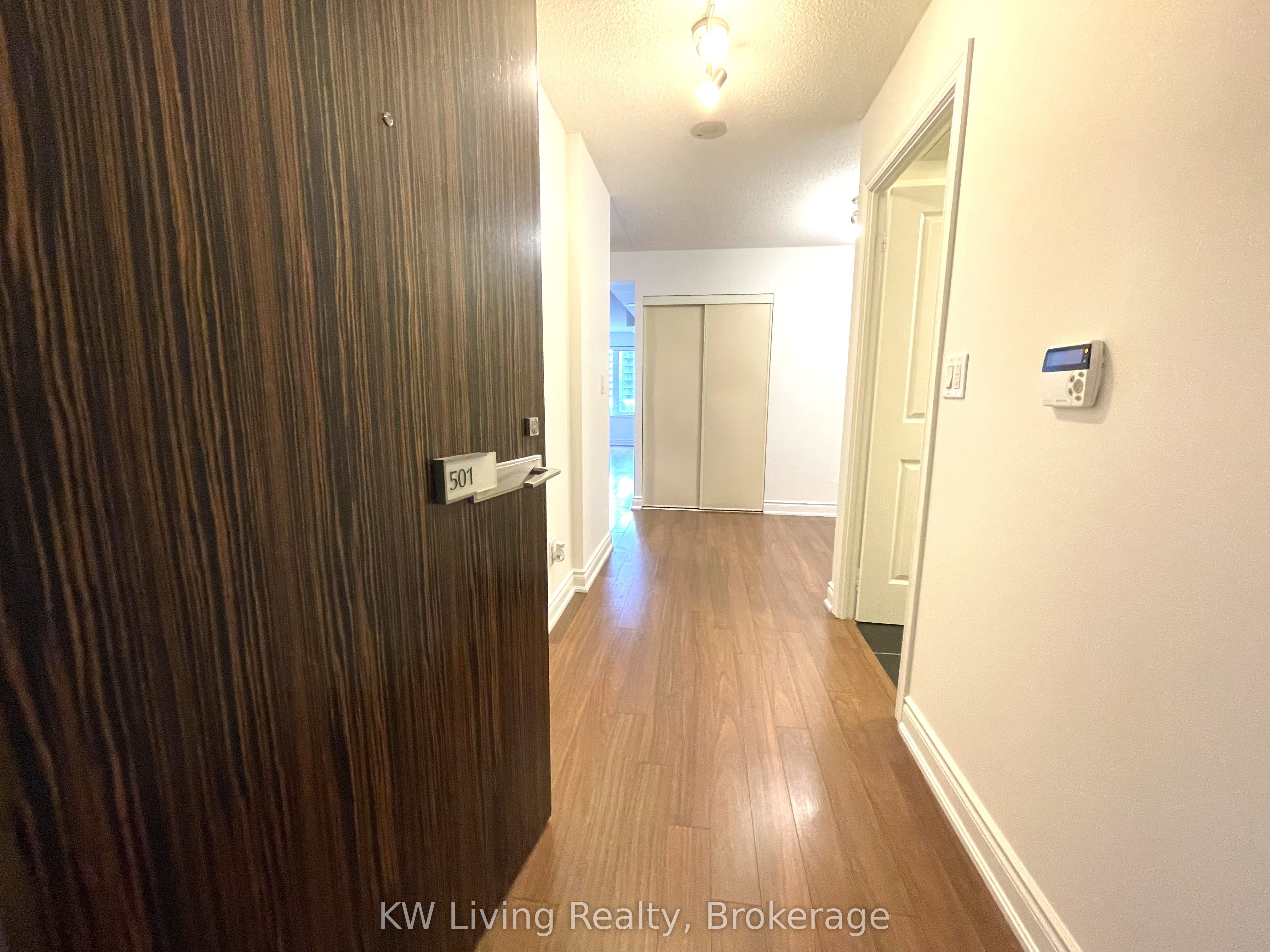 233 South Park Road 501, Markham, ON L3T 0B3