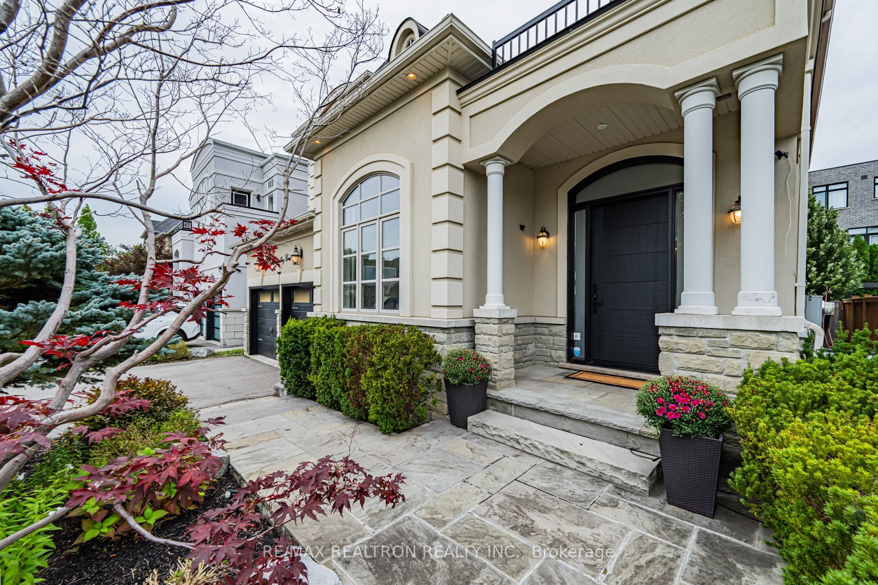 95 Woodvalley Crescent, Vaughan, ON L6A 4J5 photo 2