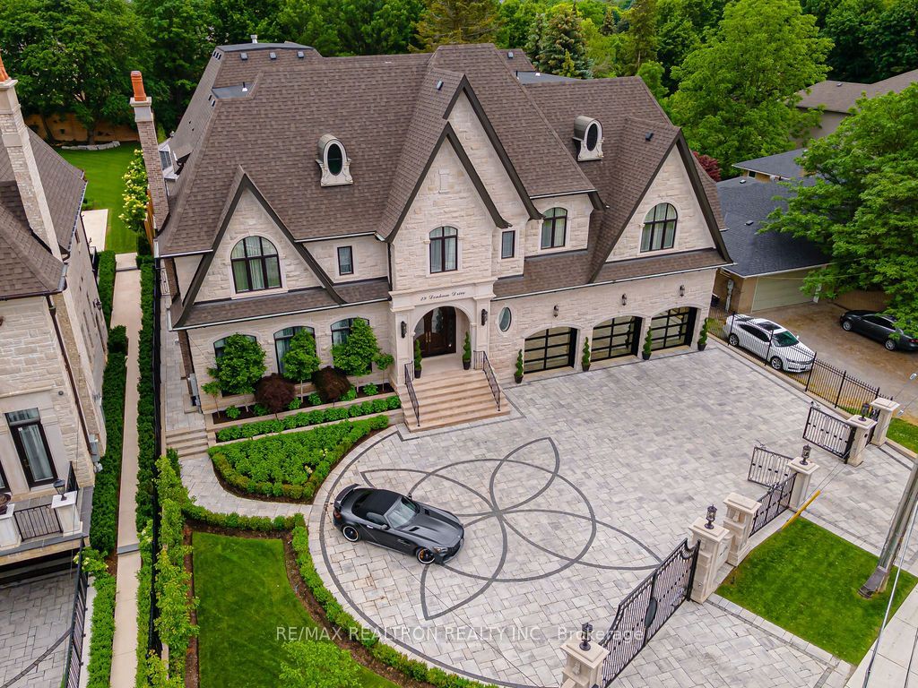29 Denham Drive, Richmond Hill, ON L4C 6H6