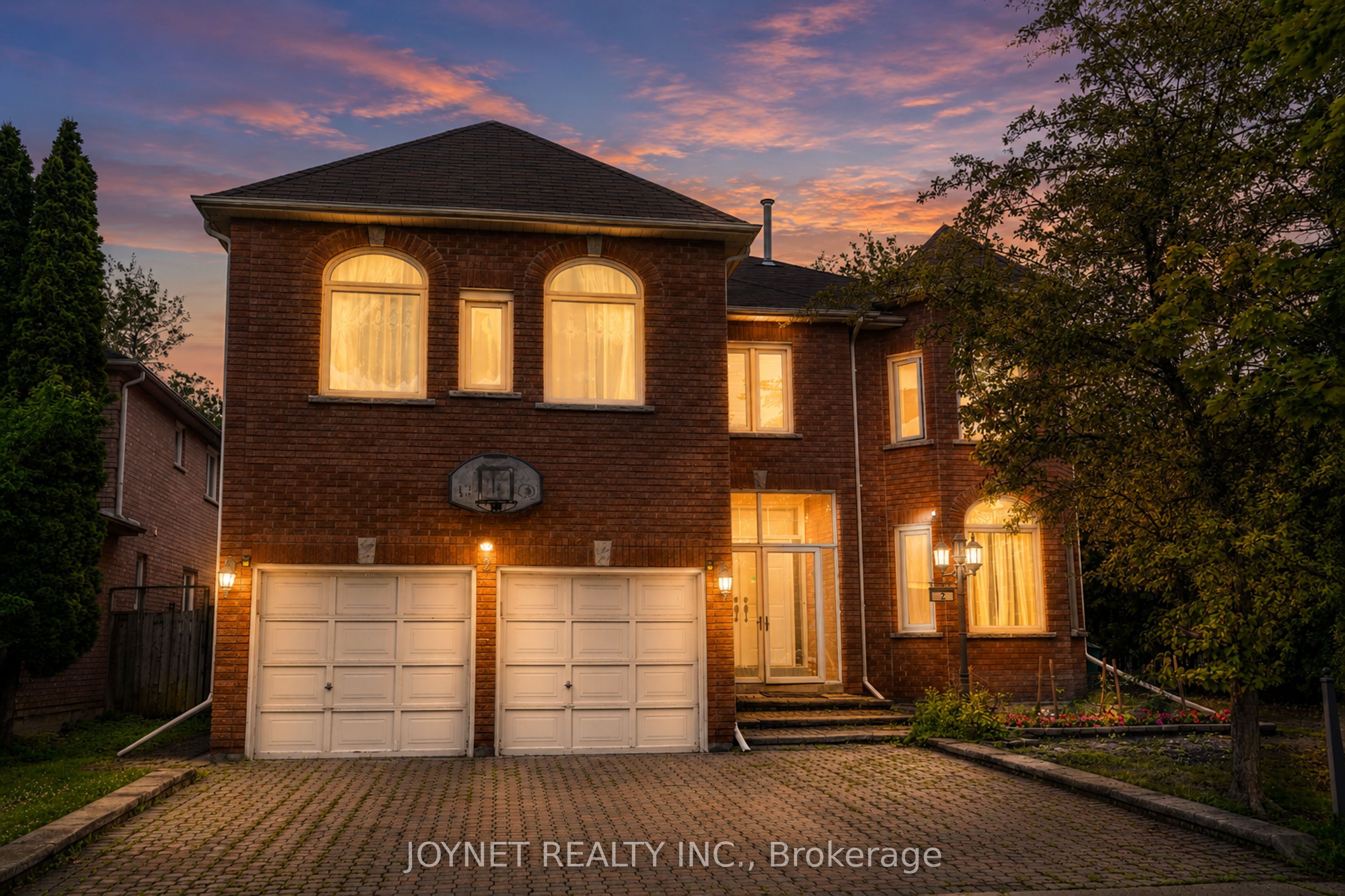 2 Woodriver Street, Richmond Hill, ON L4S 1B2 photo 2