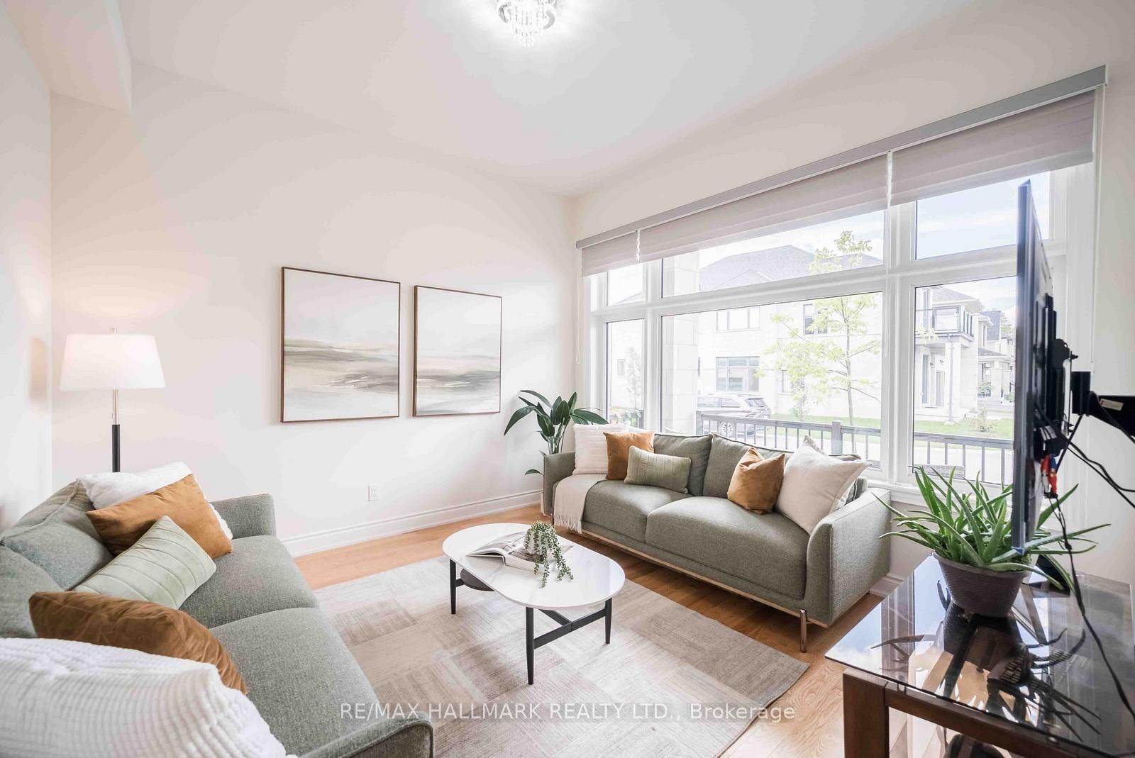 23 Carlinds Crescent, Whitchurch-Stouffville, ON L4A 4X1 photo 5