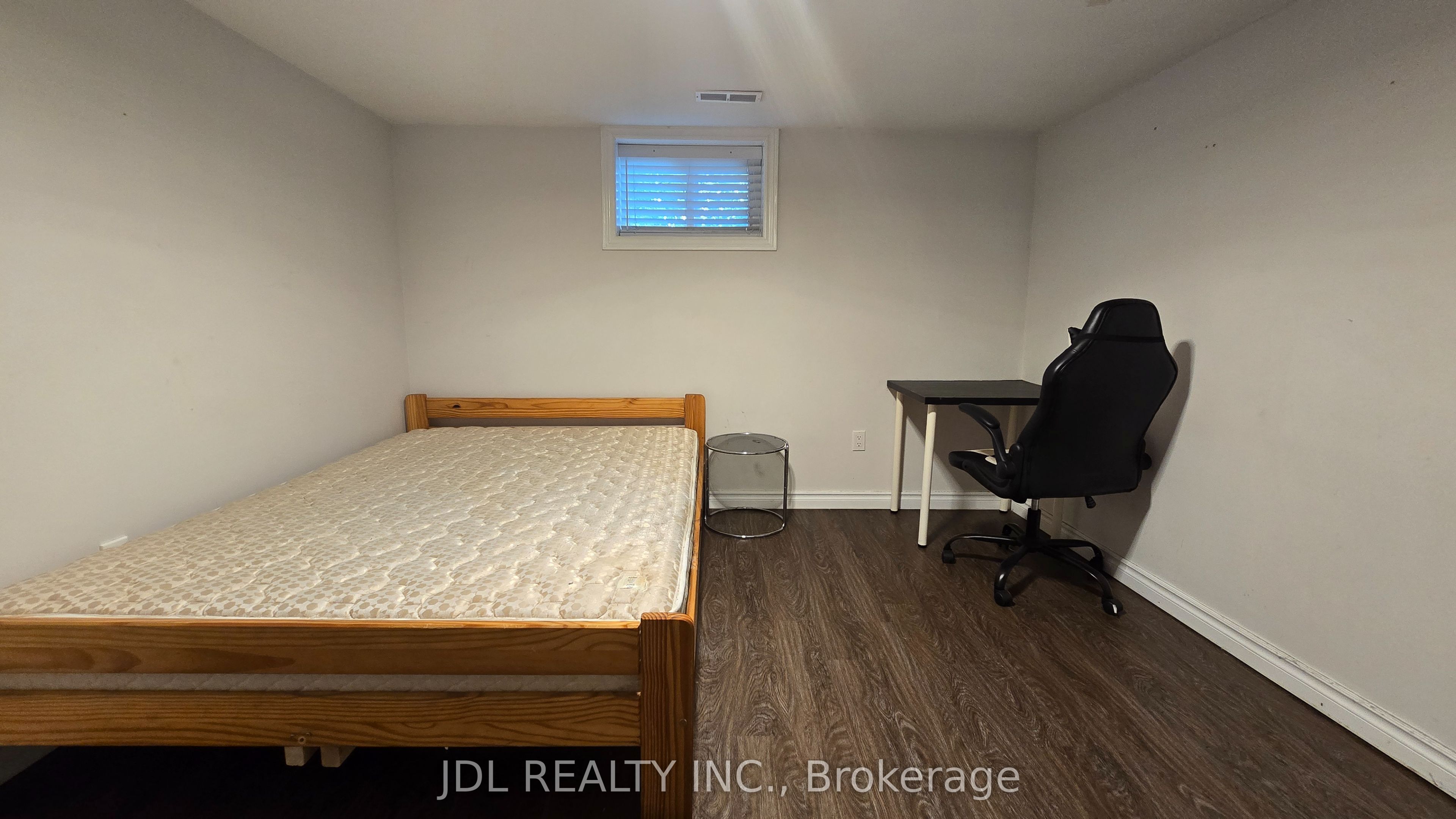 68 Meadowview Avenue Bsmt B, Markham, ON L3T 1K7