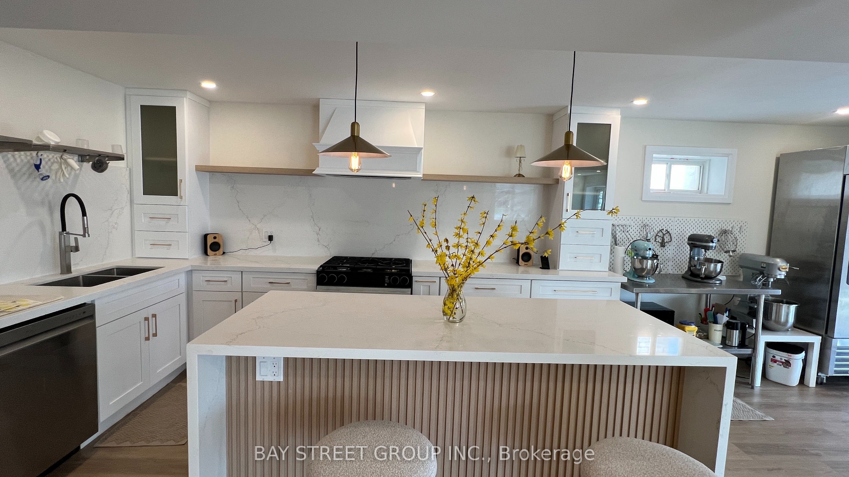 59 Oberfrick Avenue, Vaughan, ON L6A 4T4 photo 3
