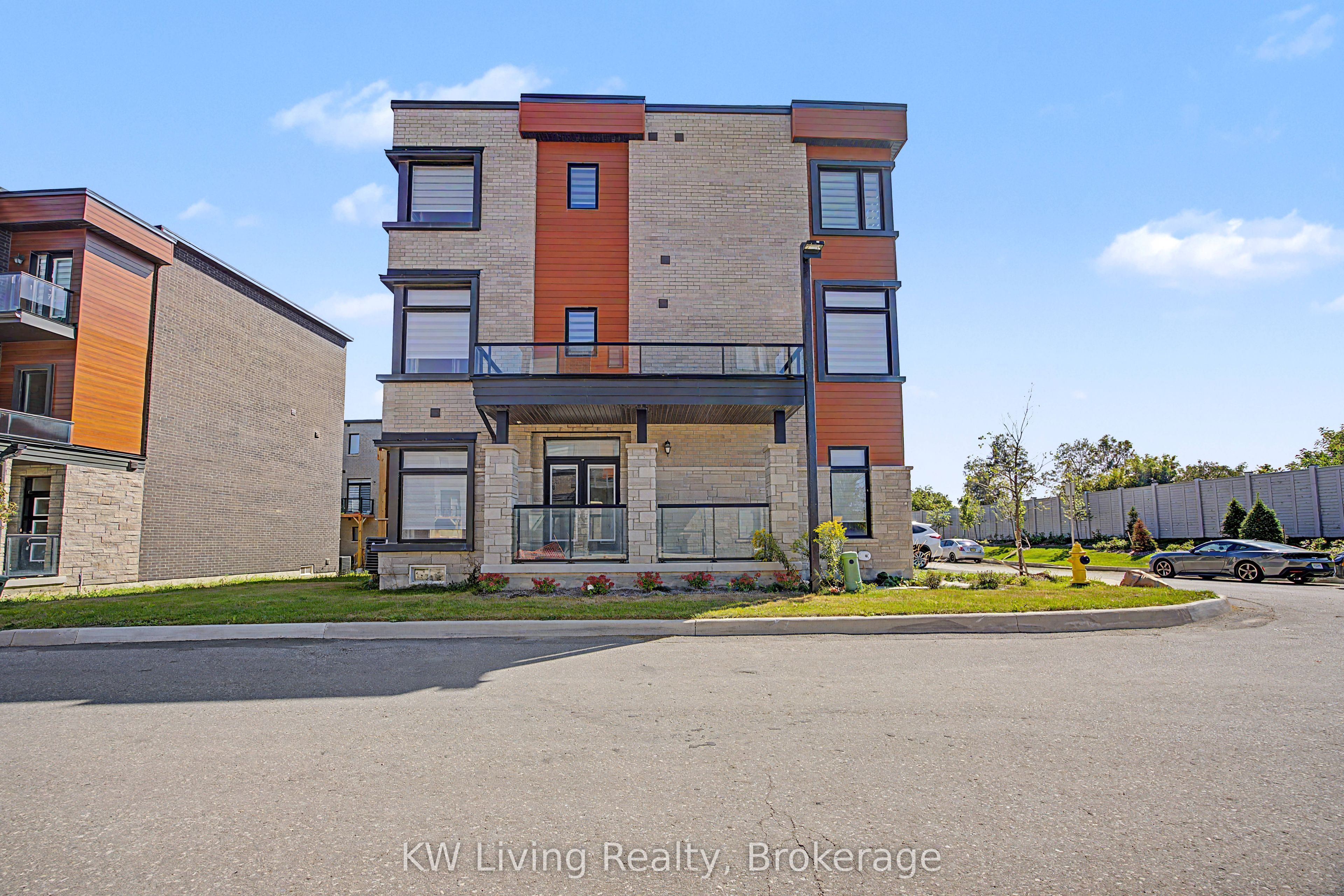 118 Wascana Road, Vaughan, ON L4H 5G9 photo 3