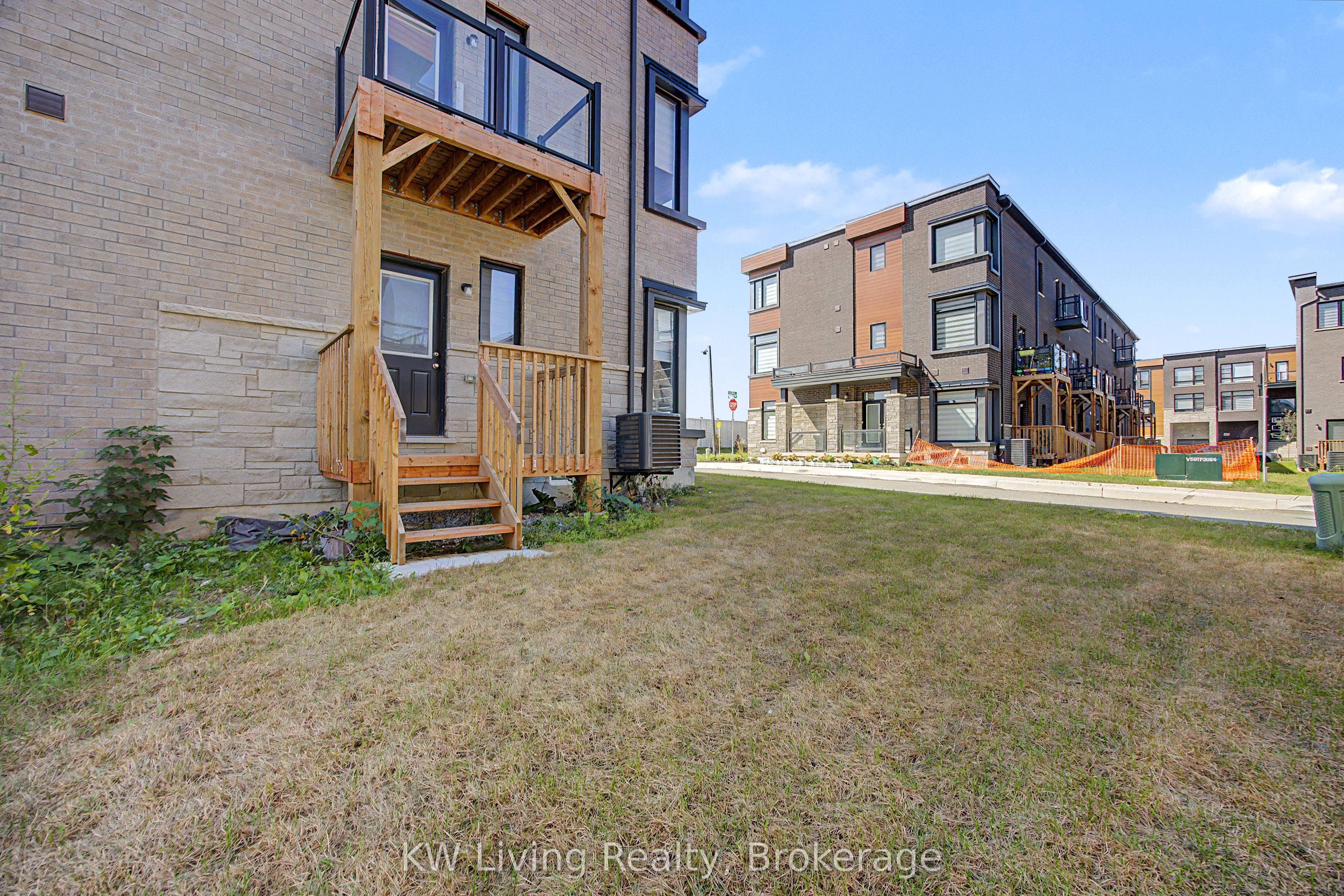 118 Wascana Road, Vaughan, ON L4H 5G9 photo 5