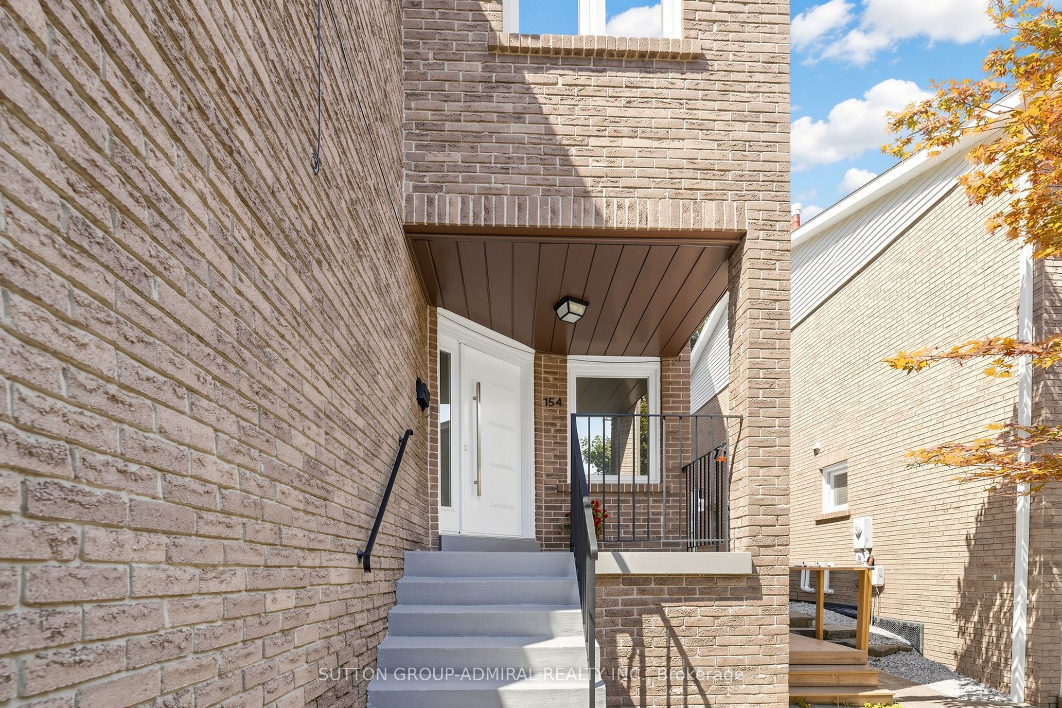 154 Baywood Court, Markham, ON L3T 5W3 photo 2