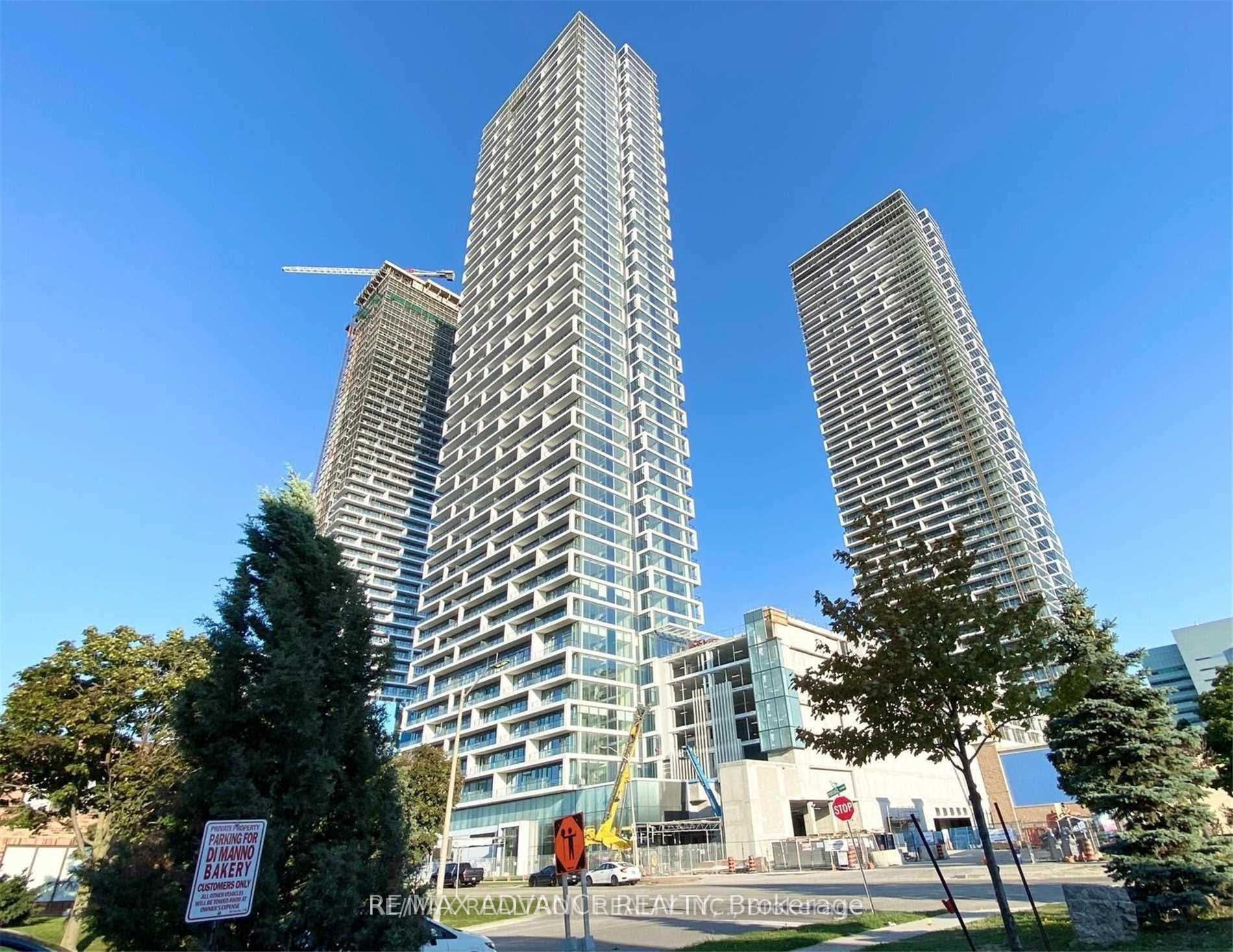 898 Portage Parkway 5103, Vaughan, ON L4K 0J6 photo 3