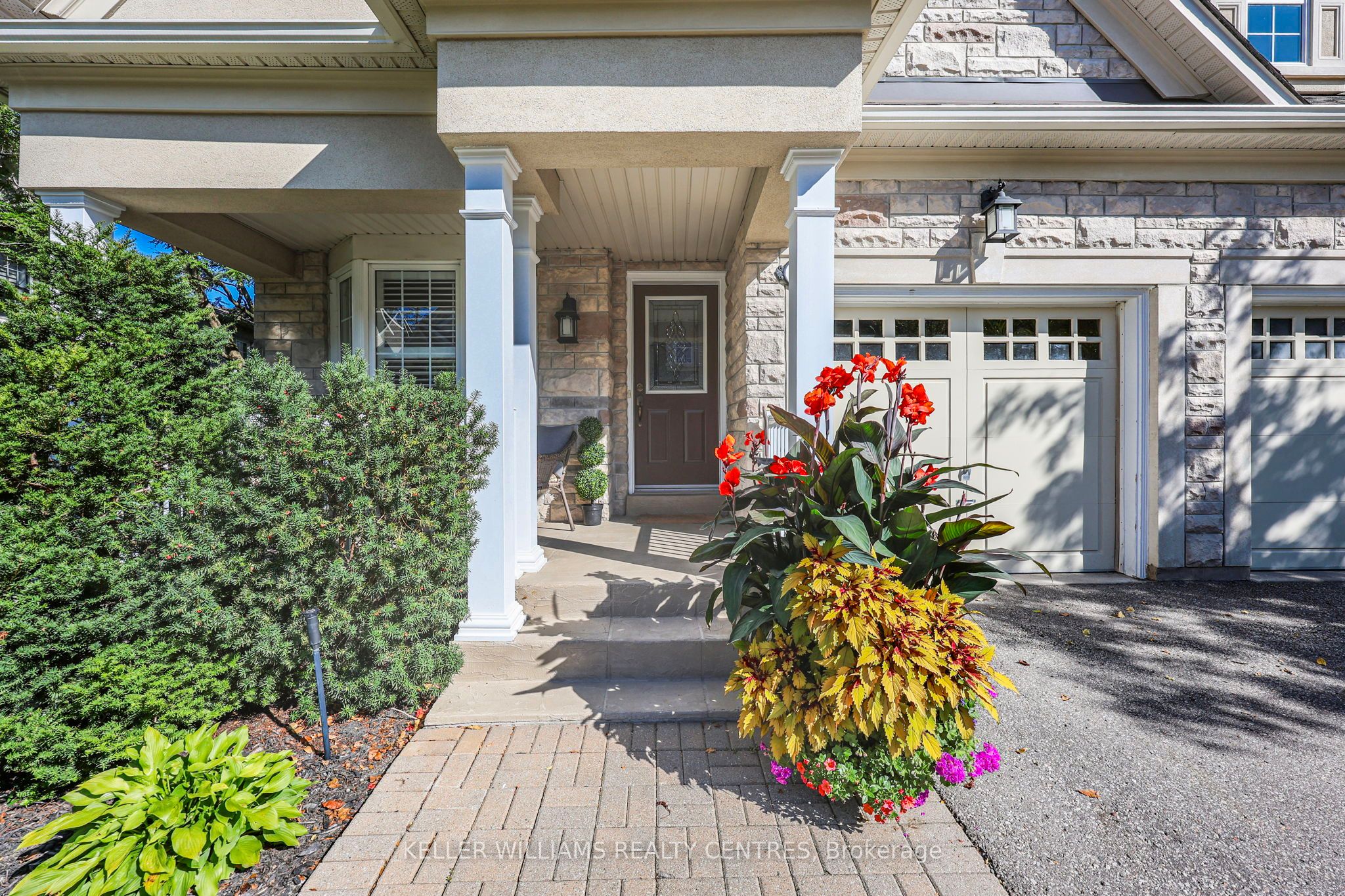353 Terry Carter Crescent 10, Newmarket, ON L3Y 9G2 photo 4