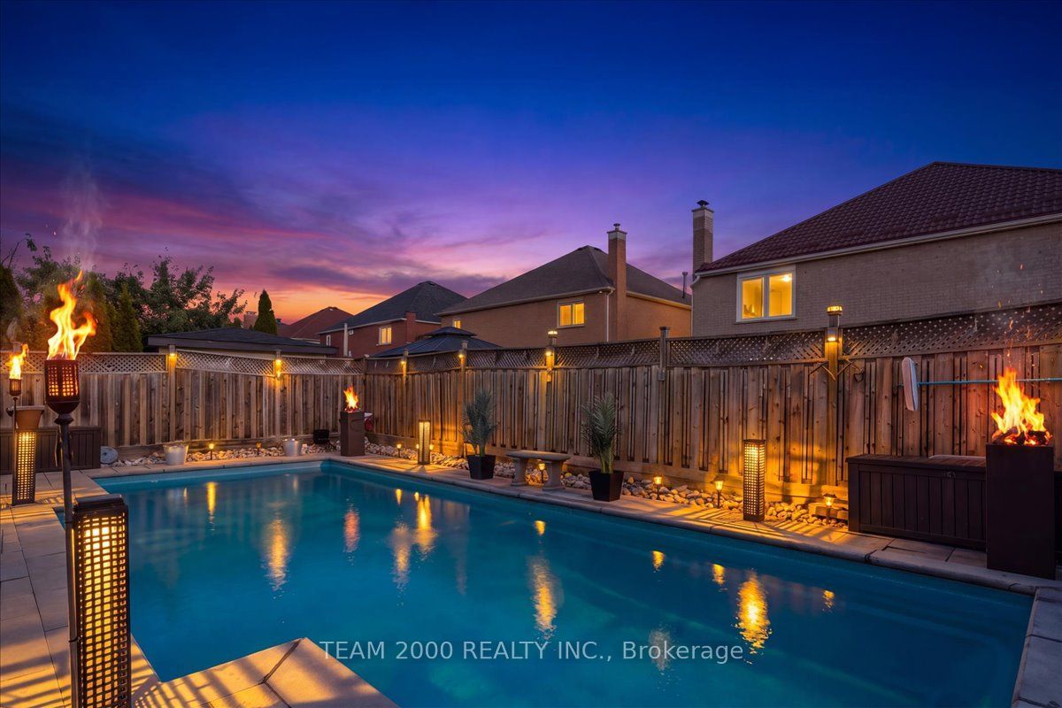 211 Avro Road, Vaughan, ON L6A 1X8 photo 4