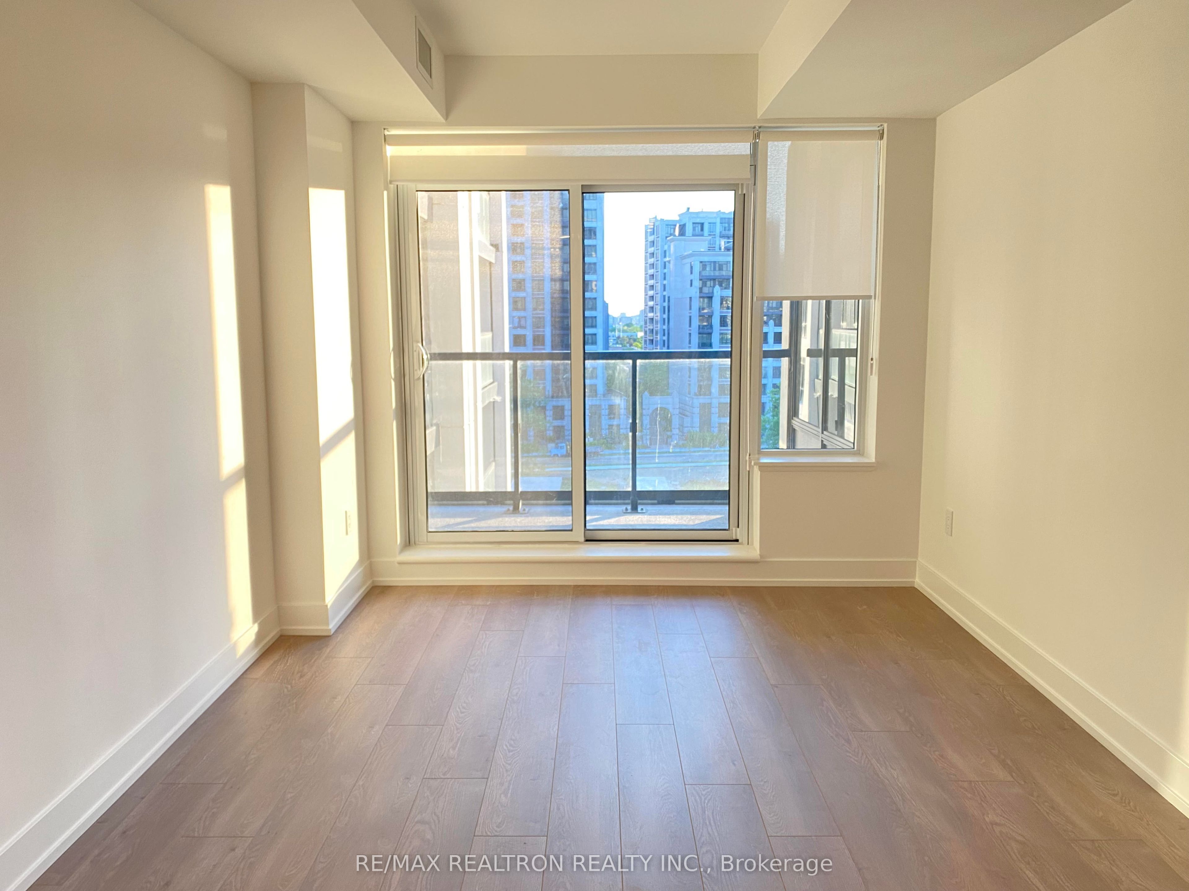 8 Cedarland Drive 925, Markham, ON L6G 0H4 photo 4